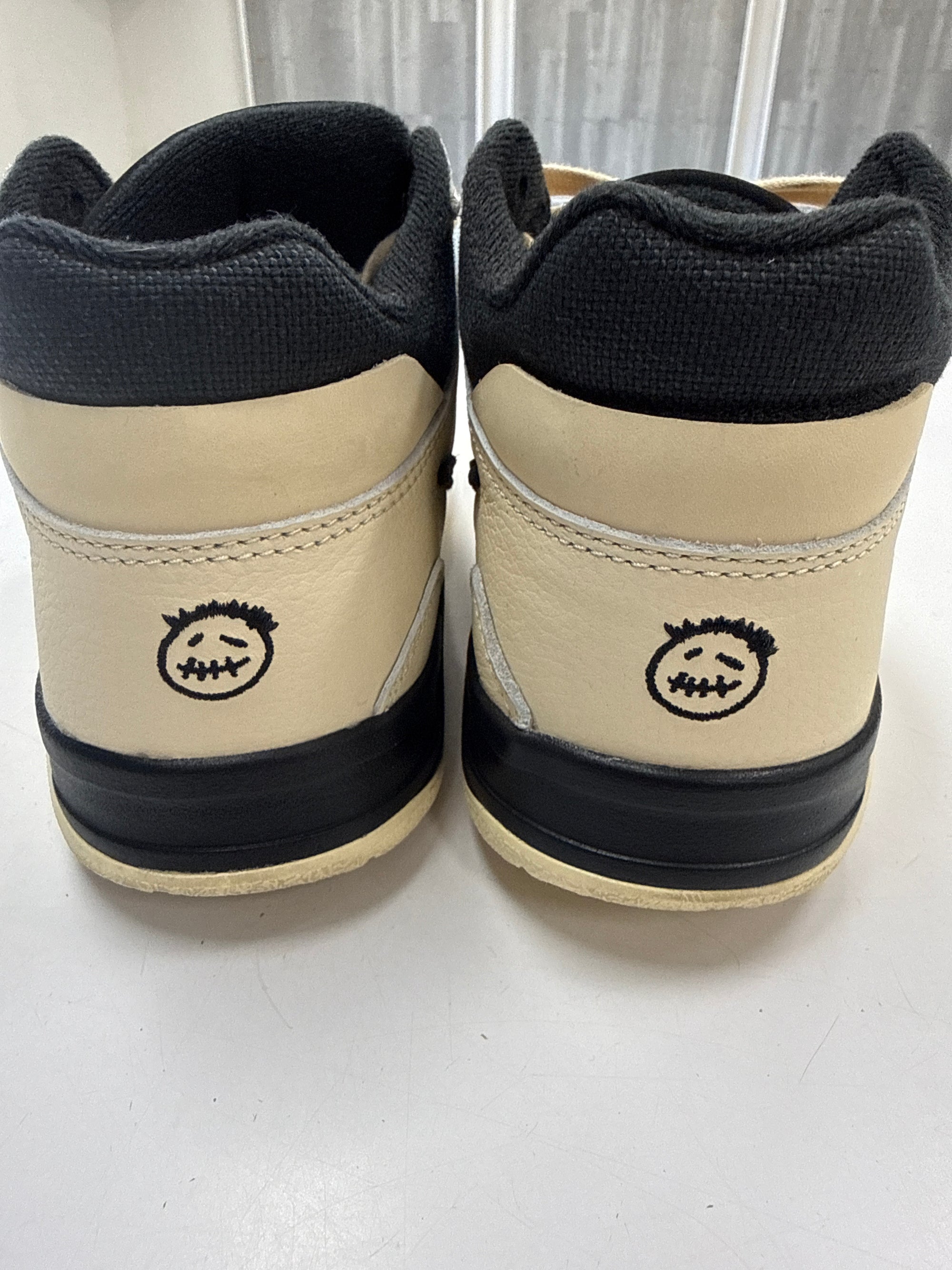 JORDAN JUMPMAN JACK TRAVIS SCOTT BRIGHT CACTUS - SIZE 8.5 (WORN)
