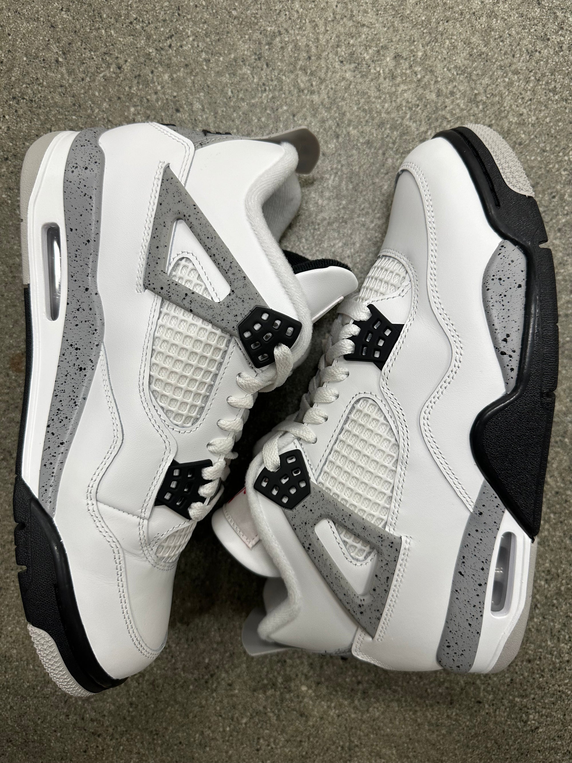 AIR JORDAN 4 WHITE CEMENT - SIZE 8.5 (WORN)