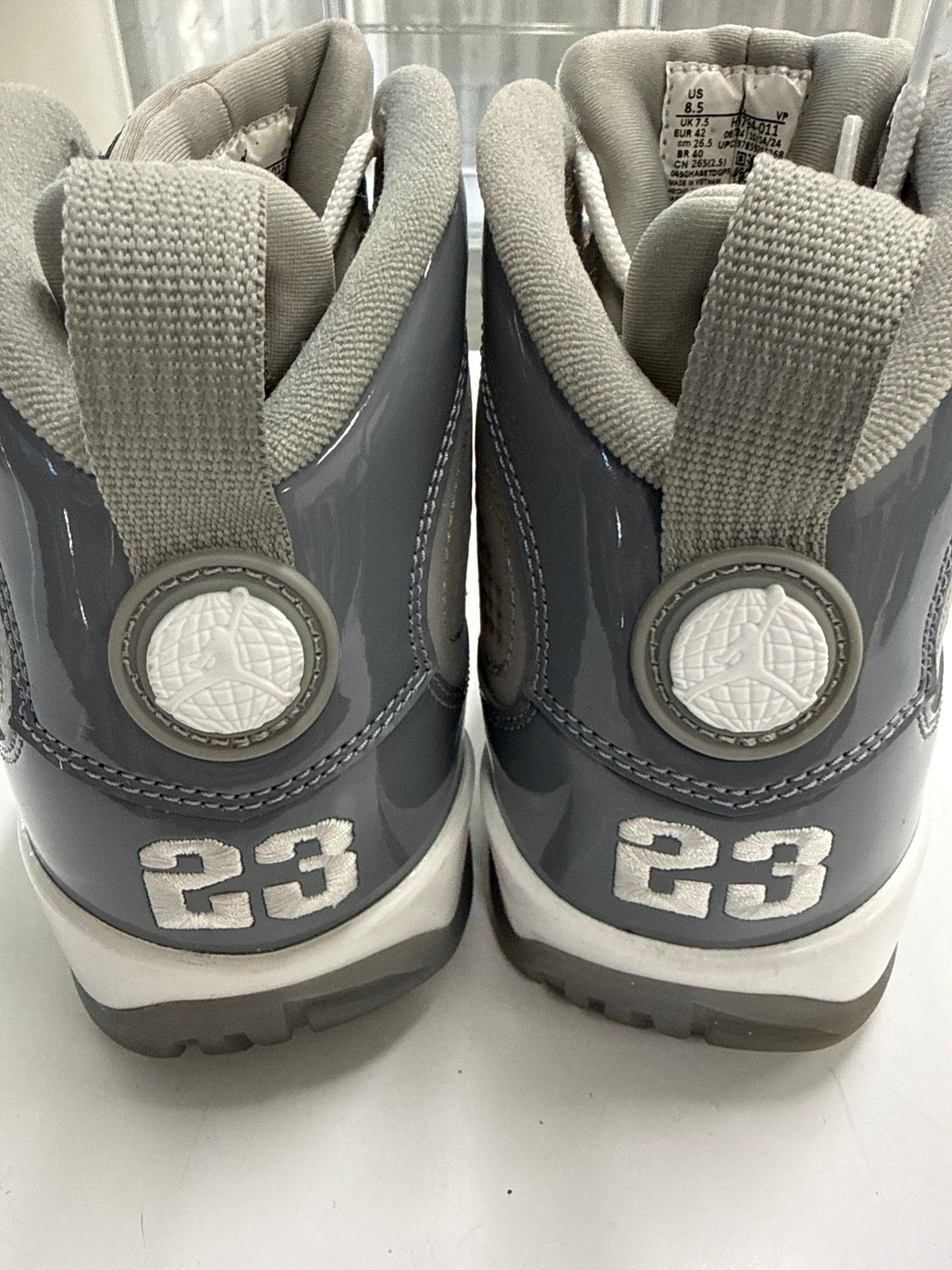 AIR JORDAN 9 COOL GREY 2025 - SIZE 8.5 (WORN)