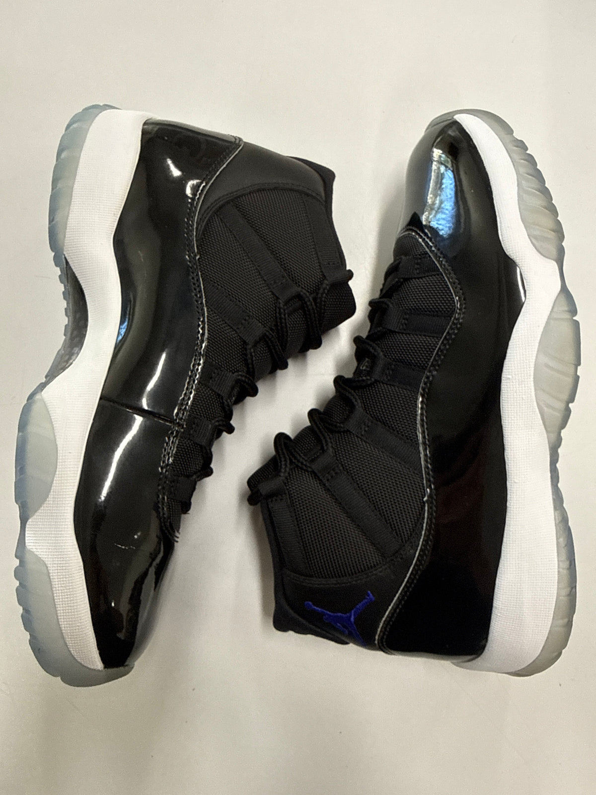 AIR JORDAN 11 SPACE JAM 2016 - SIZE 11 (WORN)