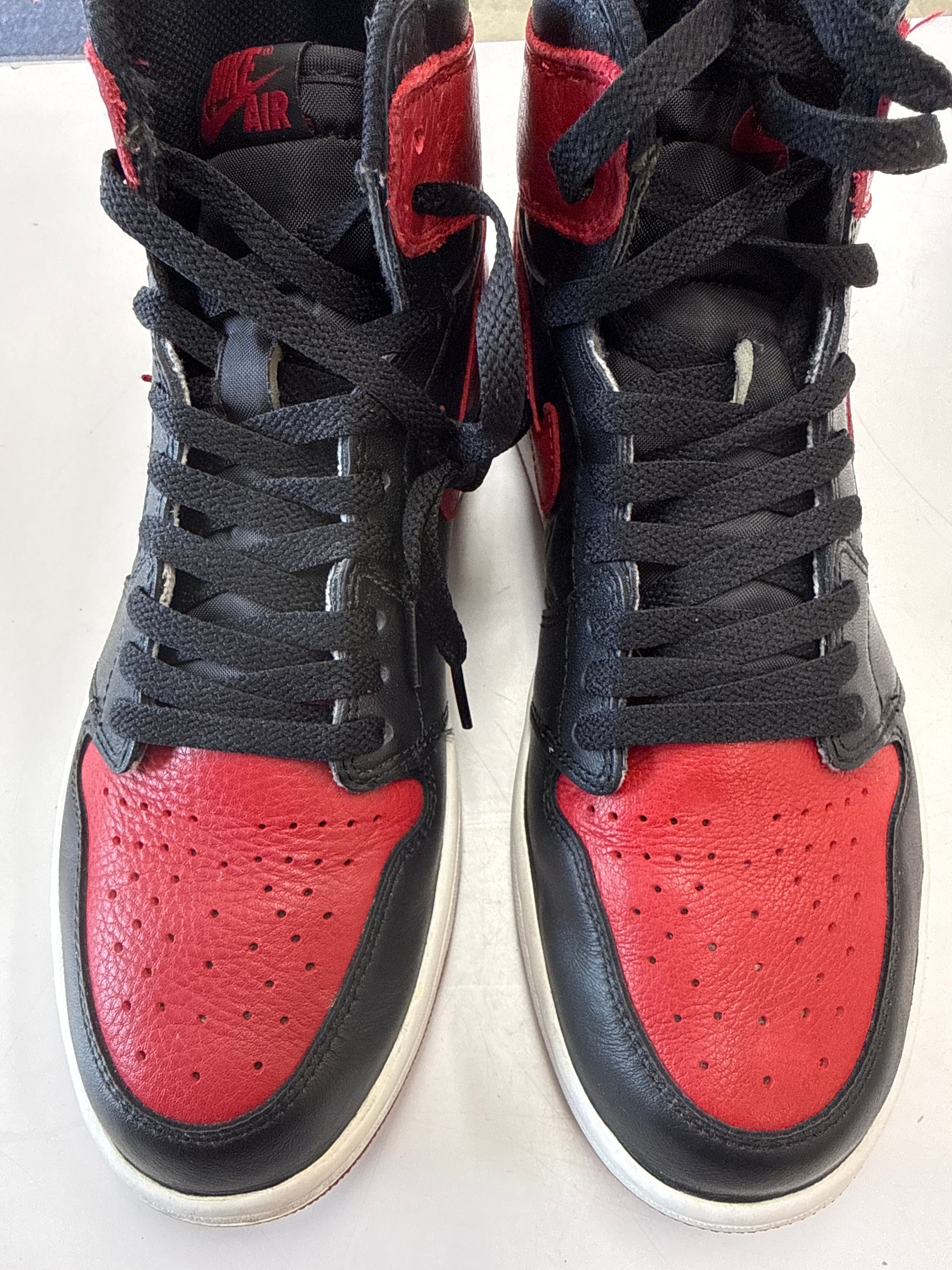 AIR JORDAN 1 HIGH BRED 2016 - SIZE 9.5 (WORN)