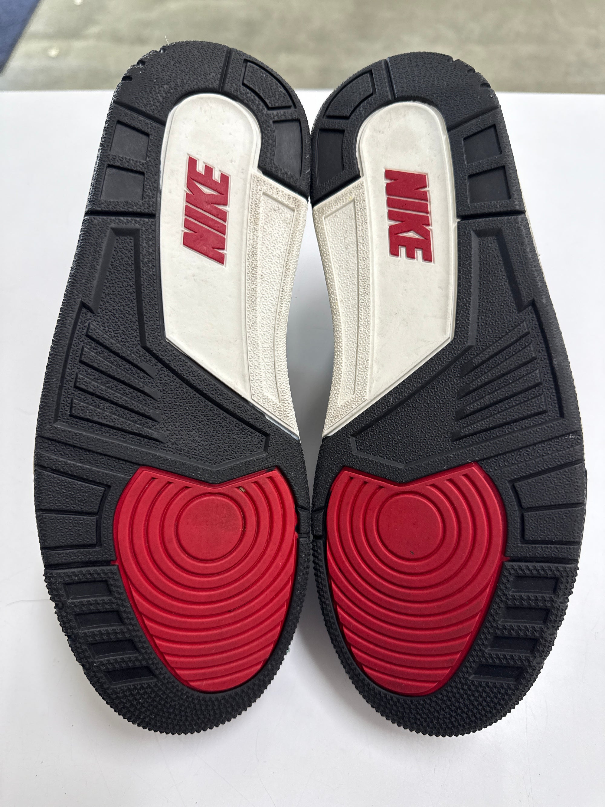 AIR JORDAN 3 LEVIS INDIGO - SIZE 9.5 (WORN)