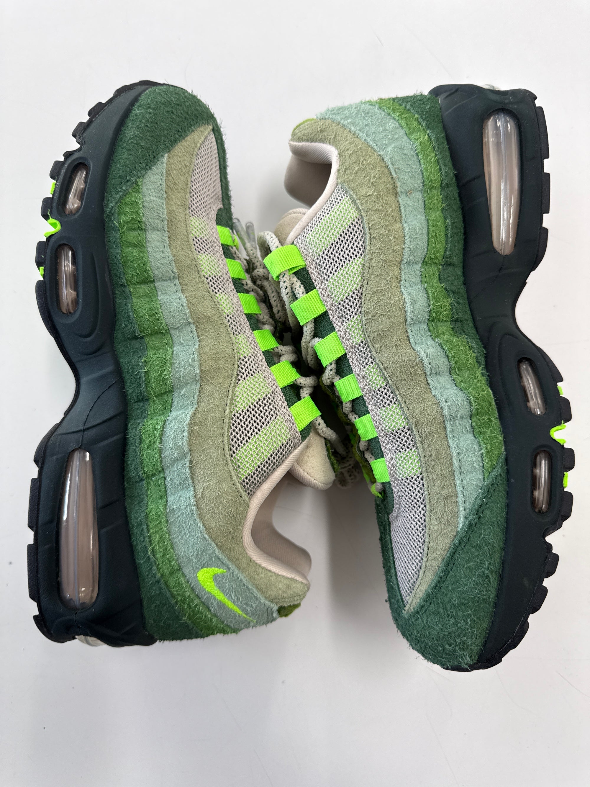 AIR MAX 95 BIG BUBBLE DUCKS OF FEATHER OREGON DUCKS THE WOODS - SIZE 8.5 (WORN)