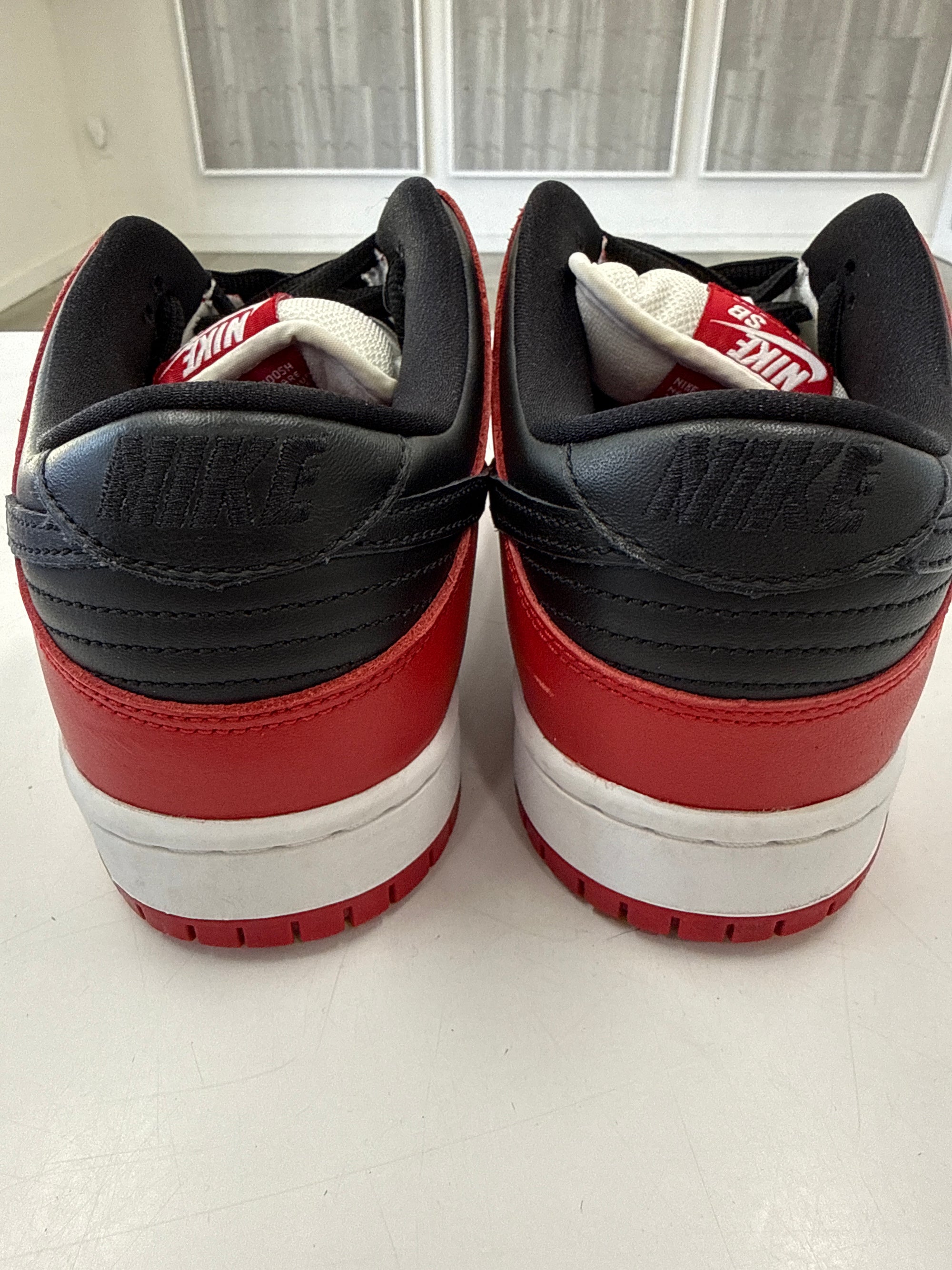 SB DUNK LOW J PACK CHICAGO - SIZE 9.5 (WORN)