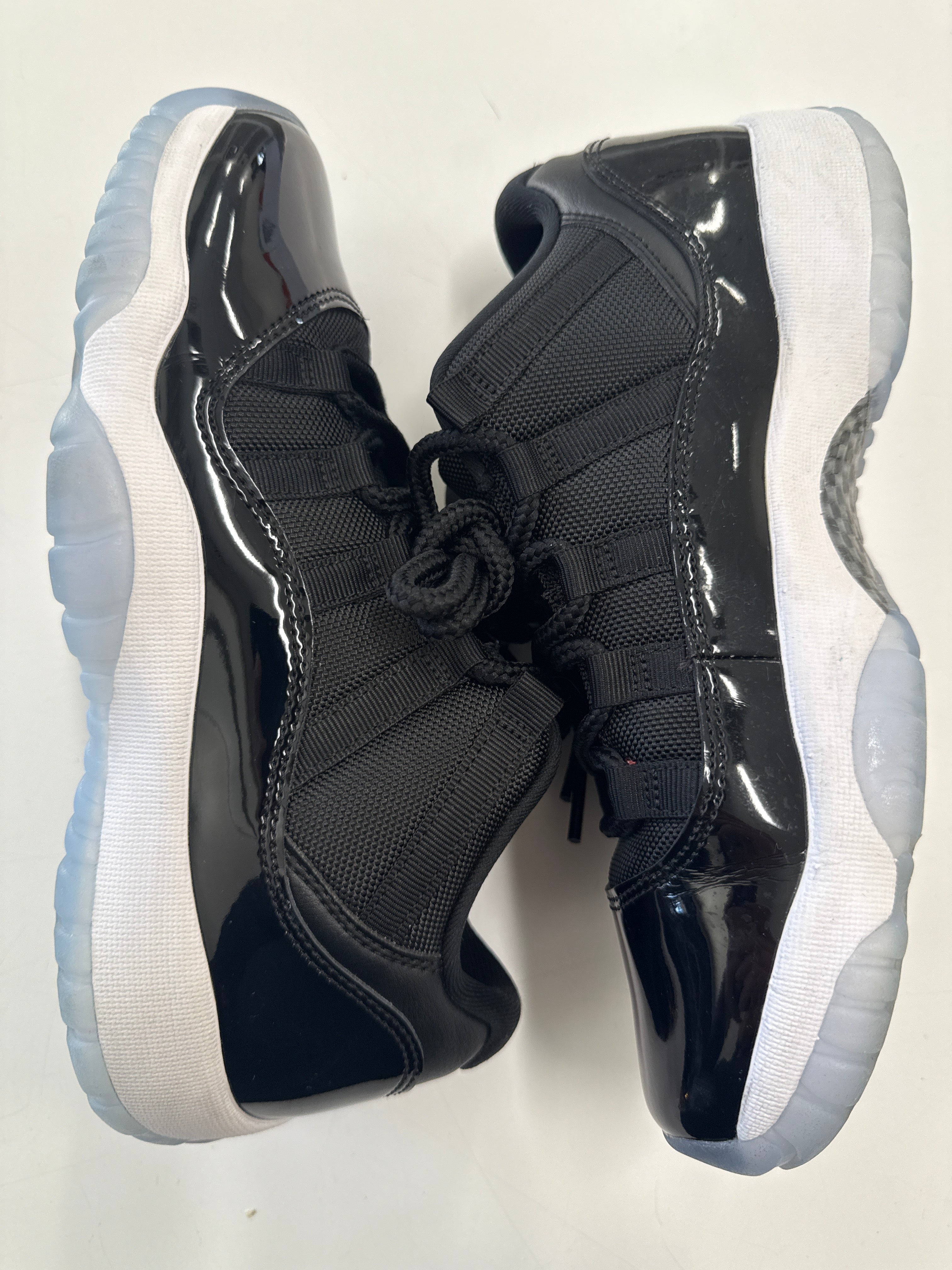 jordan 11s 7y