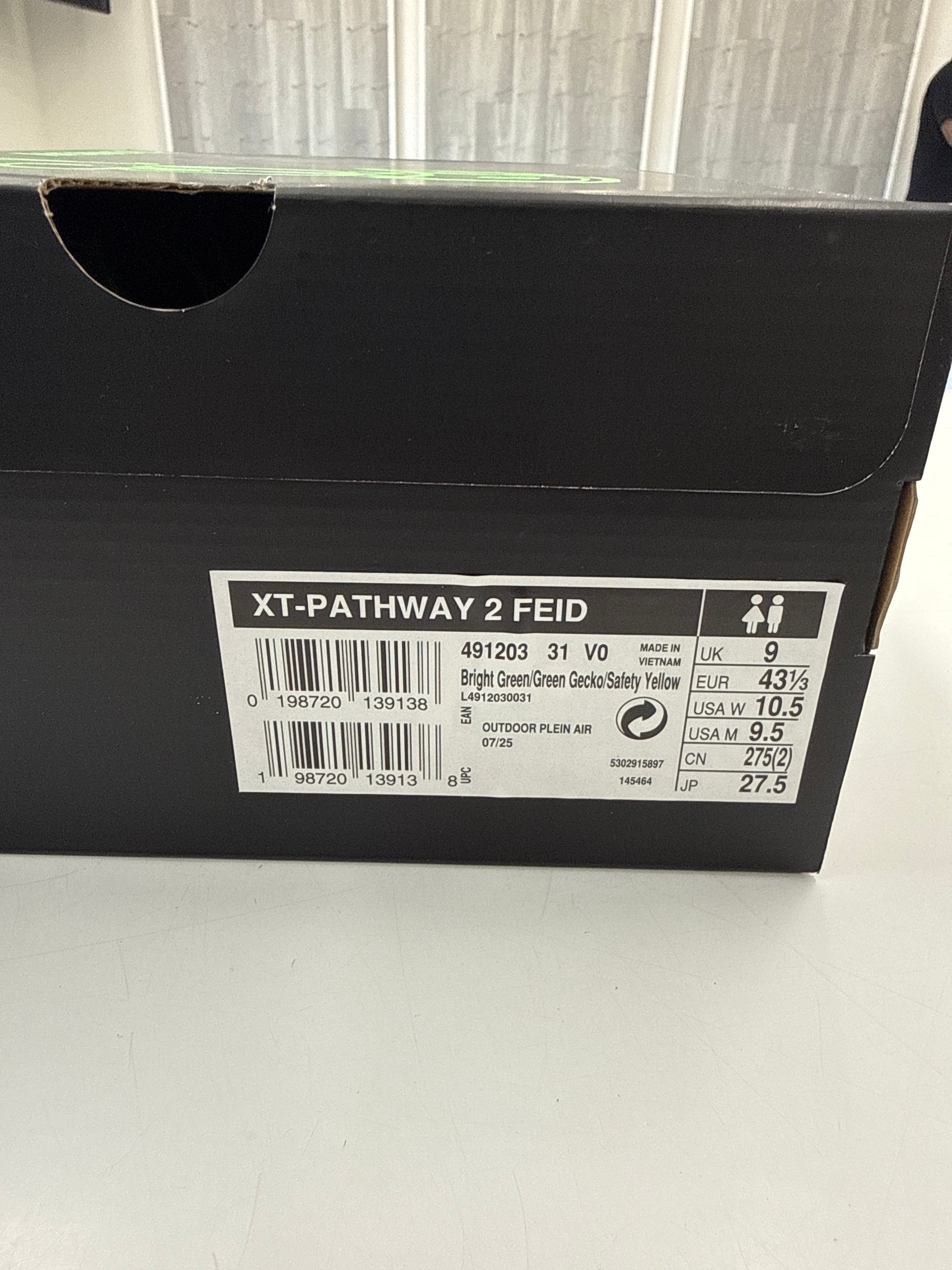 SALOMON XT PATHWAY 2 FEID - SIZE 9.5 (WORN)