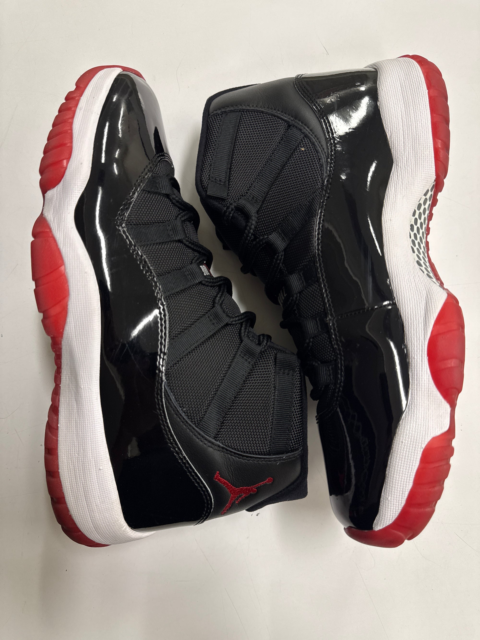 AIR JORDAN 11 BRED 2019 - SIZE 12 (WORN)