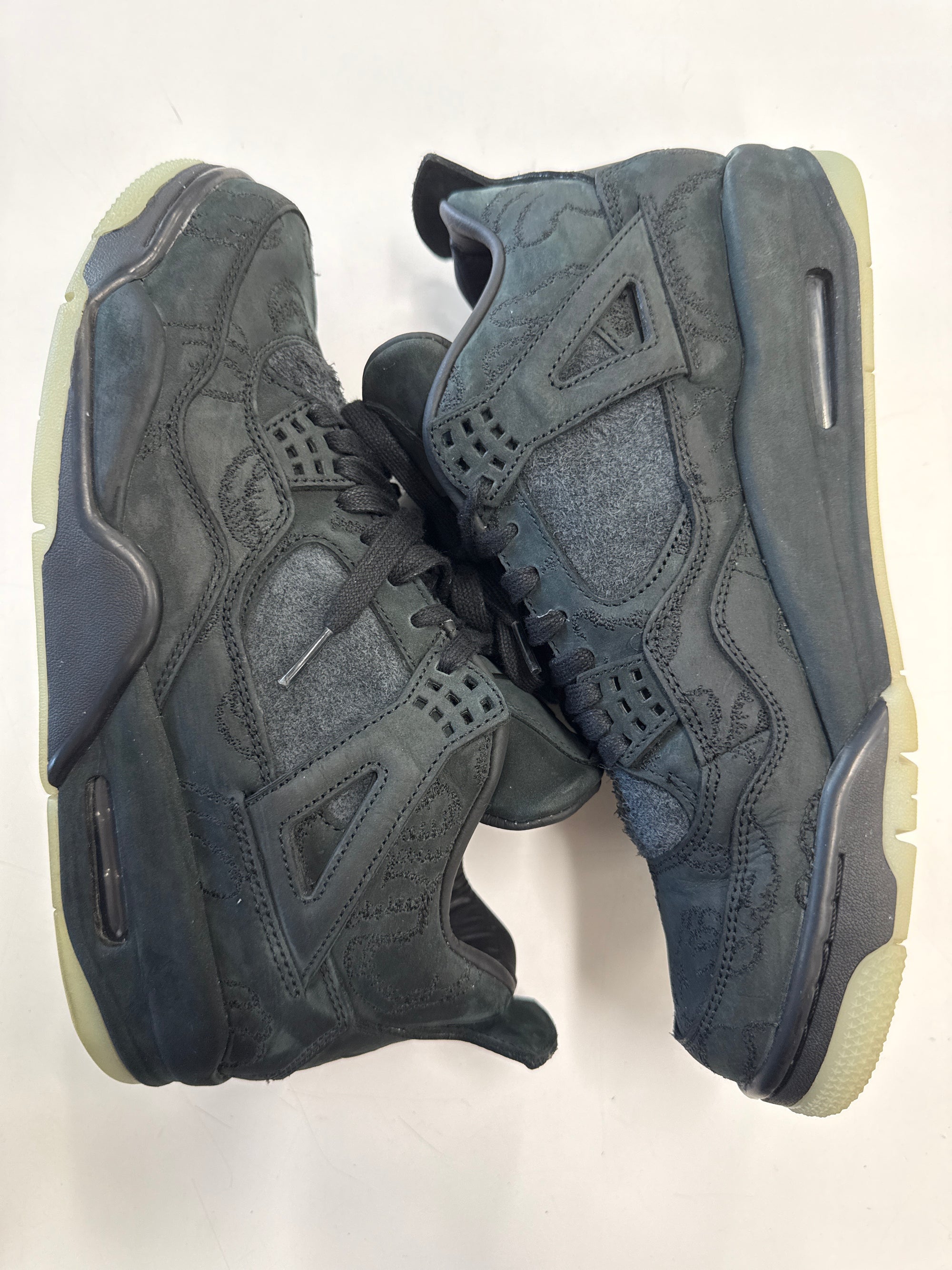 AIR JORDAN 4 KAWS BLACK - SIZE 10 (WORN)