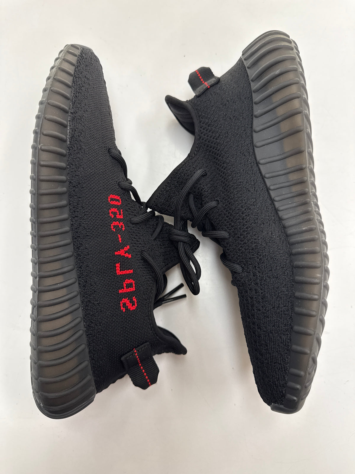 YEEZY BOOST 350 V2 BLACK RED - SIZE 11 (WORN)