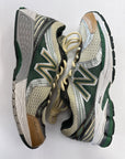 NEW BALANCE AIME LEON DORE 860 V2 GREEN - SIZE 8.5 (WORN)