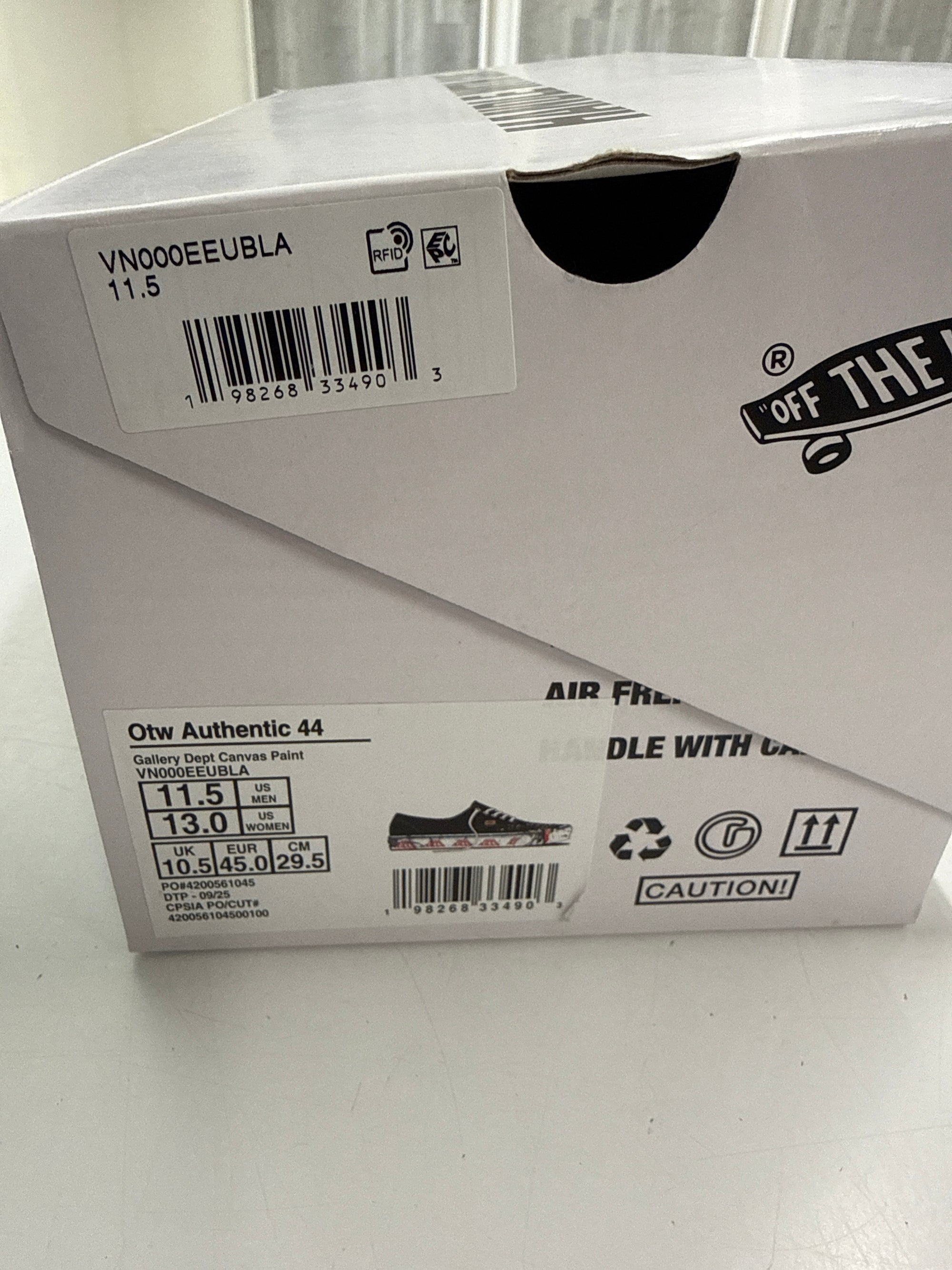 VANS AUTHENTIC REISSUE 44 GALLERY DEPT. ART THAT KILLS BLACK - SIZE 11.5 (WORN)
