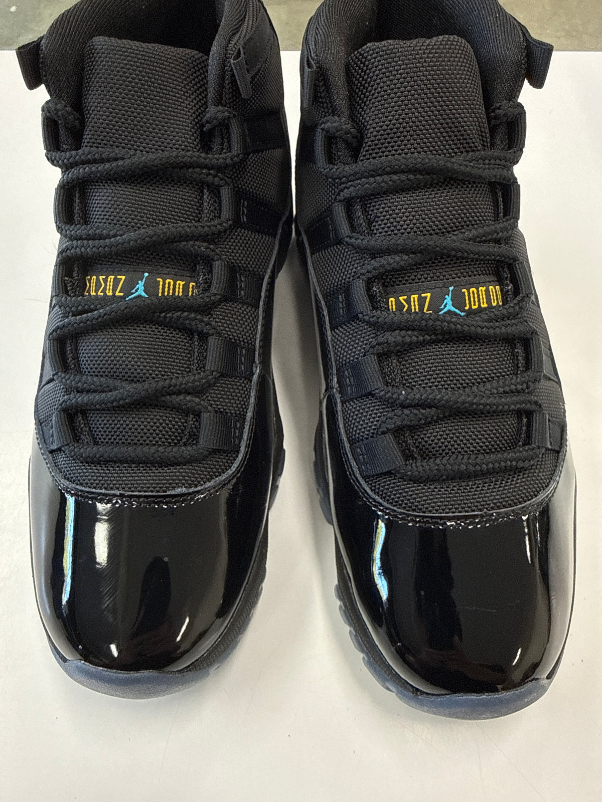 AIR JORDAN 11 GAMMA 2025 - SIZE 8.5 (WORN) - SUPER CLEAN