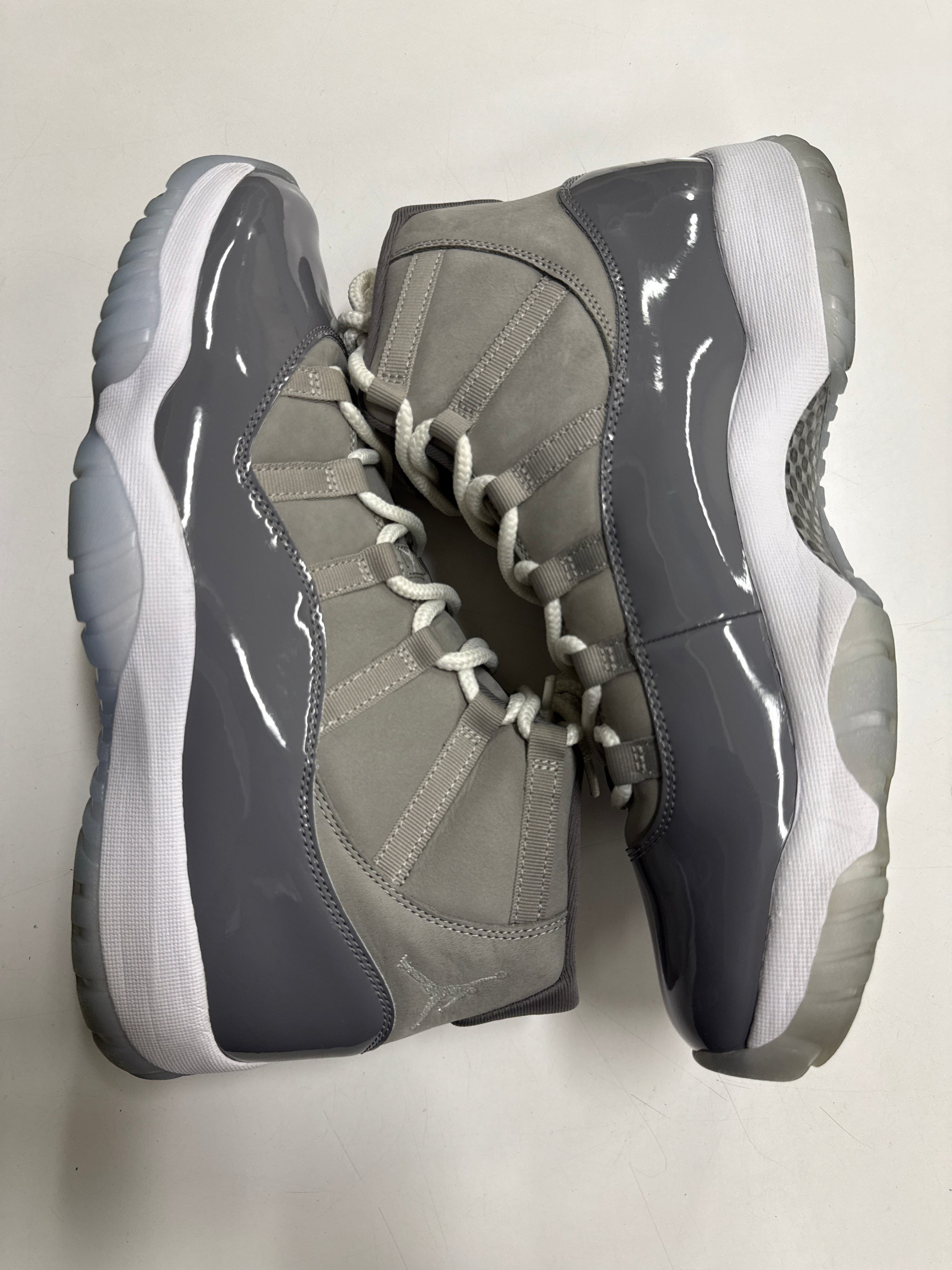 AIR JORDAN 11 COOL GREY 2021 - SIZE 13 (WORN)