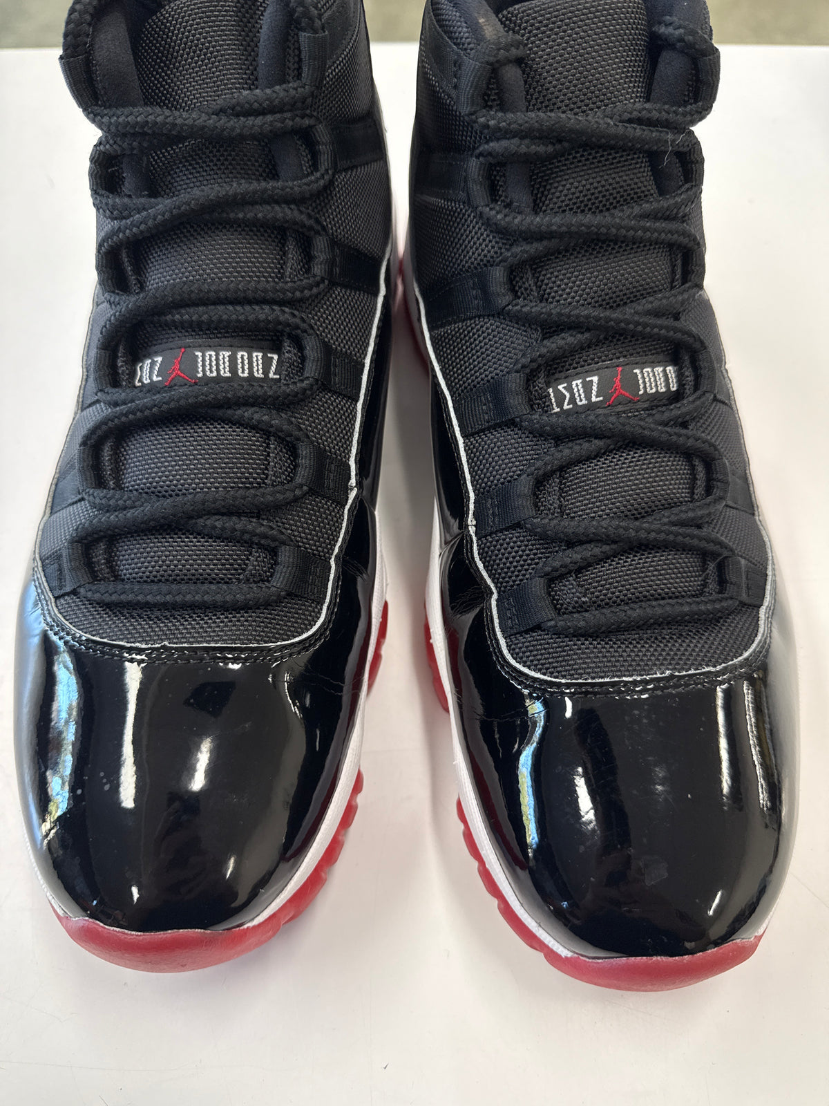 AIR JORDAN 11 BRED 2019 - SIZE 13 (WORN)