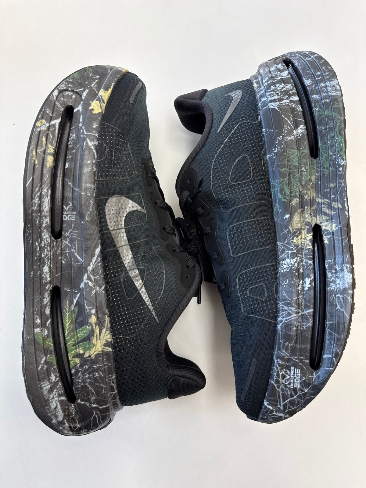 VOMERO PREMIUM REALTREE CAMO BLACK - SIZE 10.5 (WORN)