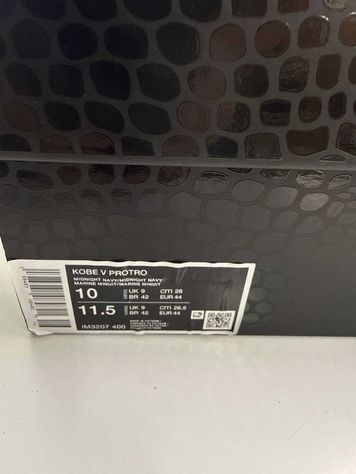 KOBE 5 PROTRO CAITLIN CLARK INDIANA FEVER - SIZE 10 (WORN) - SUPER CLEAN