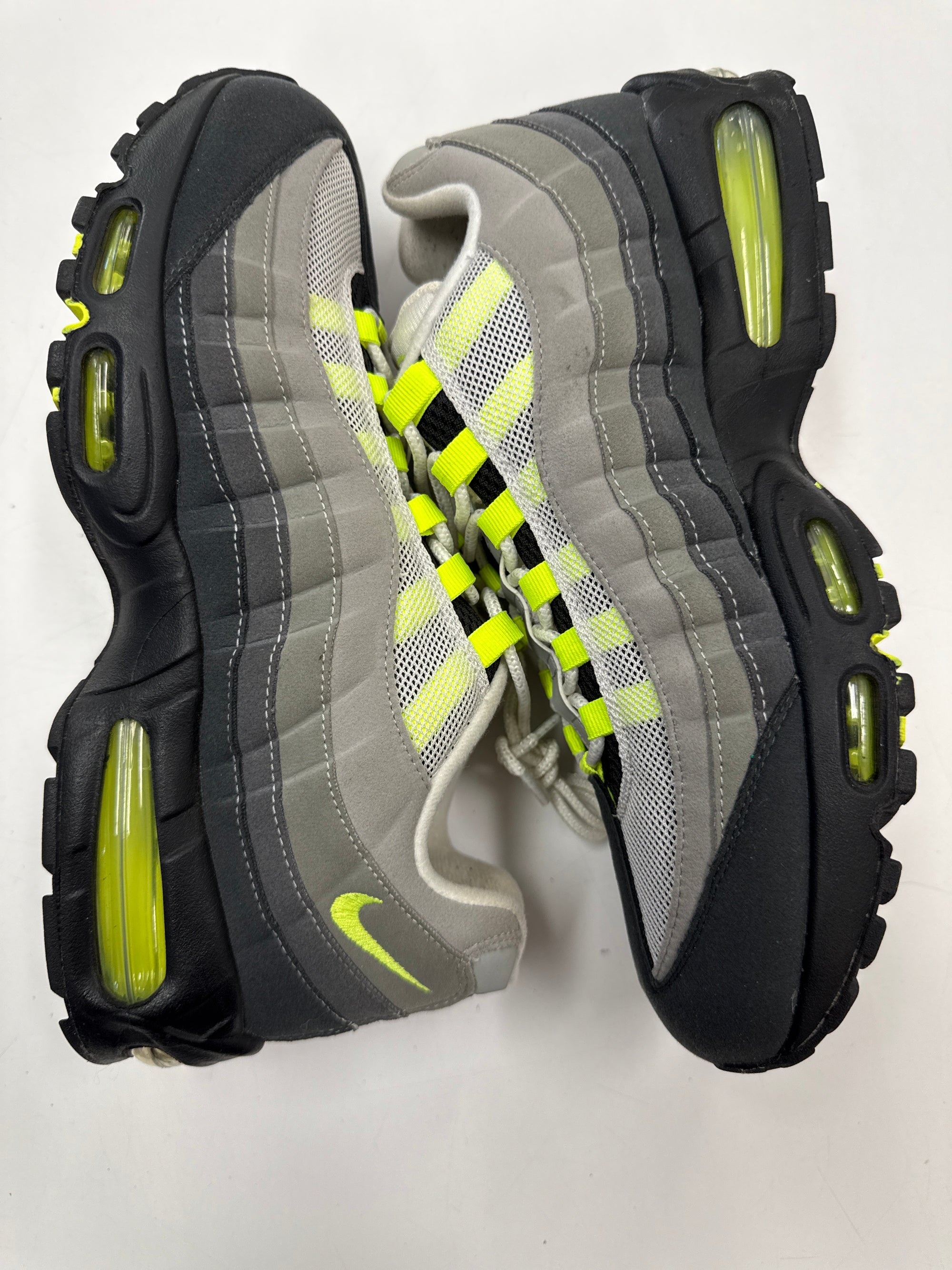 AIR MAX 95 OG BIG BUBBLE NEON 2025/2026 - SIZE 11.5 (WORN)