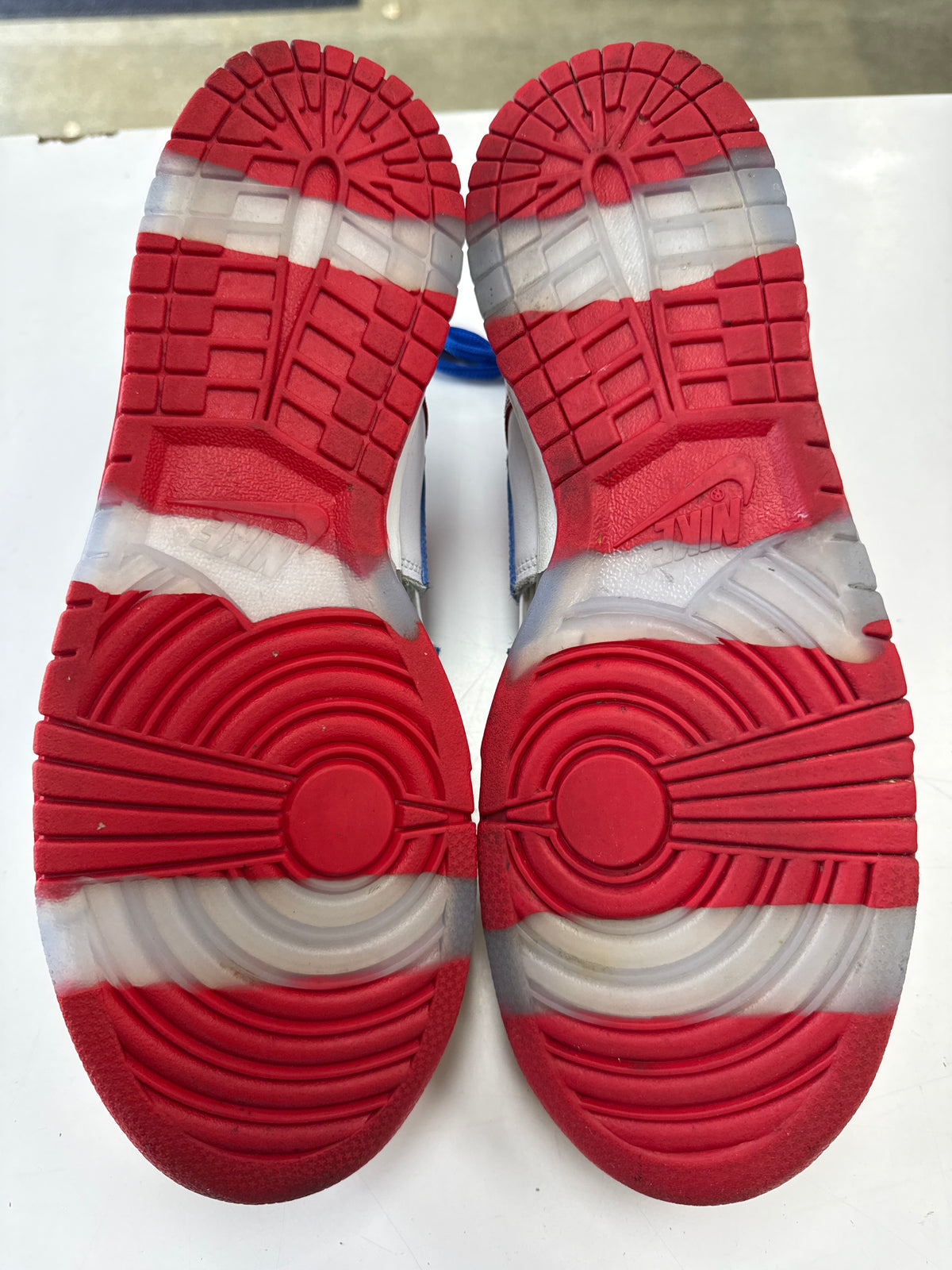 SB DUNK LOW SANDY BODECKER - SIZE 12 (WORN