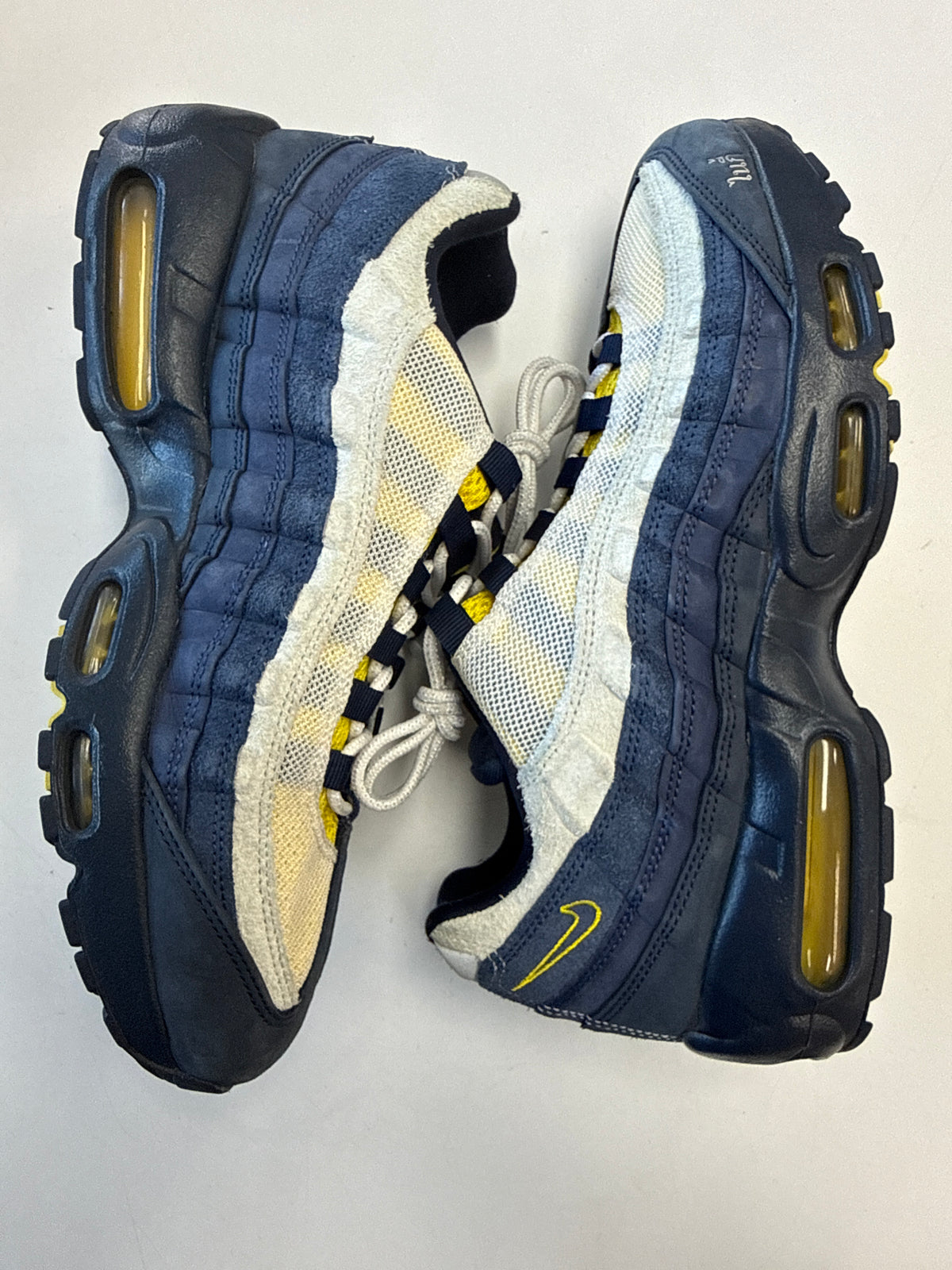 AIR MAX 95 SB ERIC KOSTON OBSIDIAN SPEED YELLOW - SIZE 10.5 (WORN)