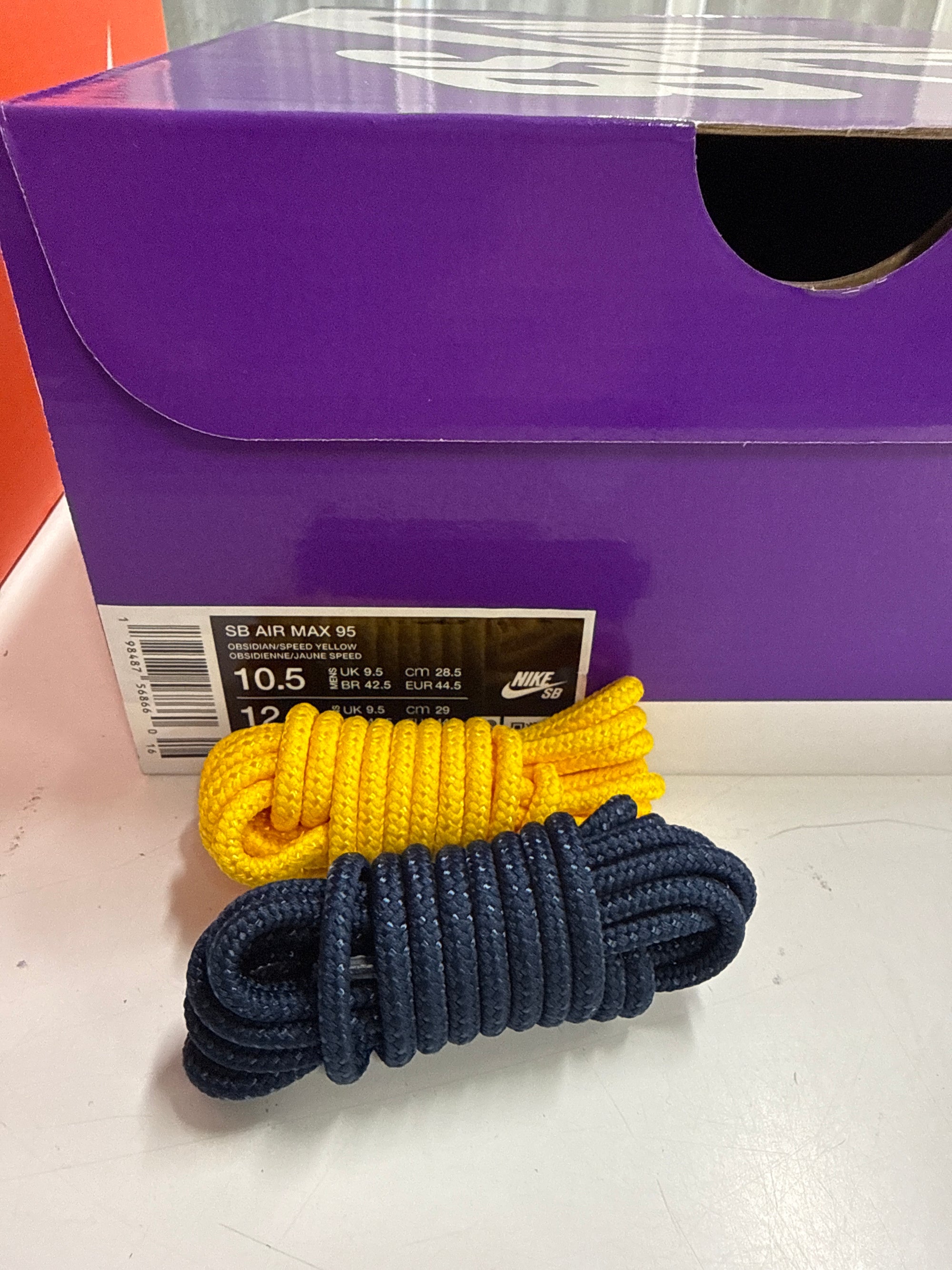 AIR MAX 95 SB ERIC KOSTON OBSIDIAN SPEED YELLOW - SIZE 10.5 (WORN)