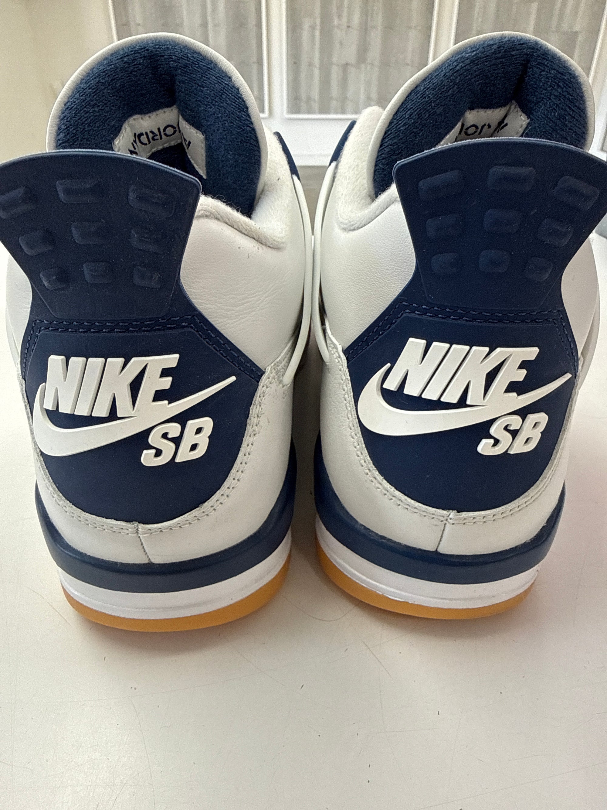 AIR JORDAN 4 NAVY SB - SIZE 9.5 (WORN)