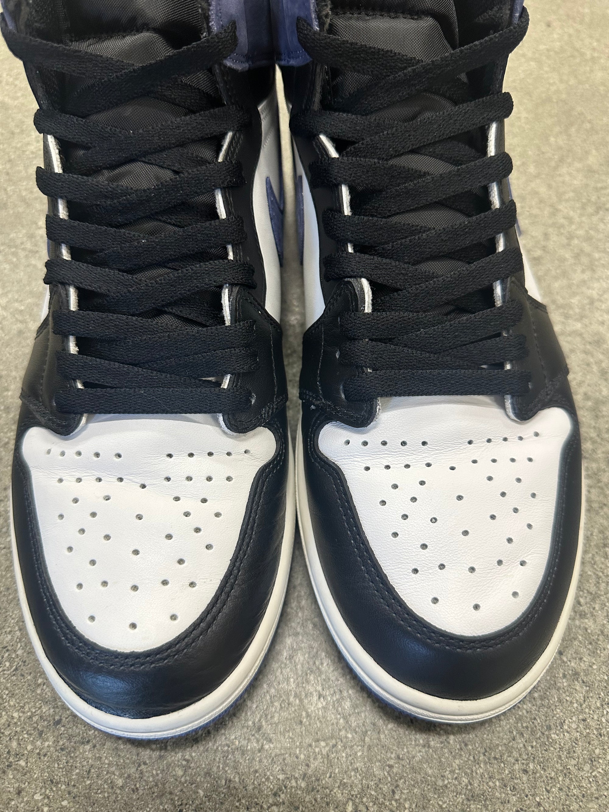 AIR JORDAN 1 BLUE MOON - SIZE 11 (WORN)