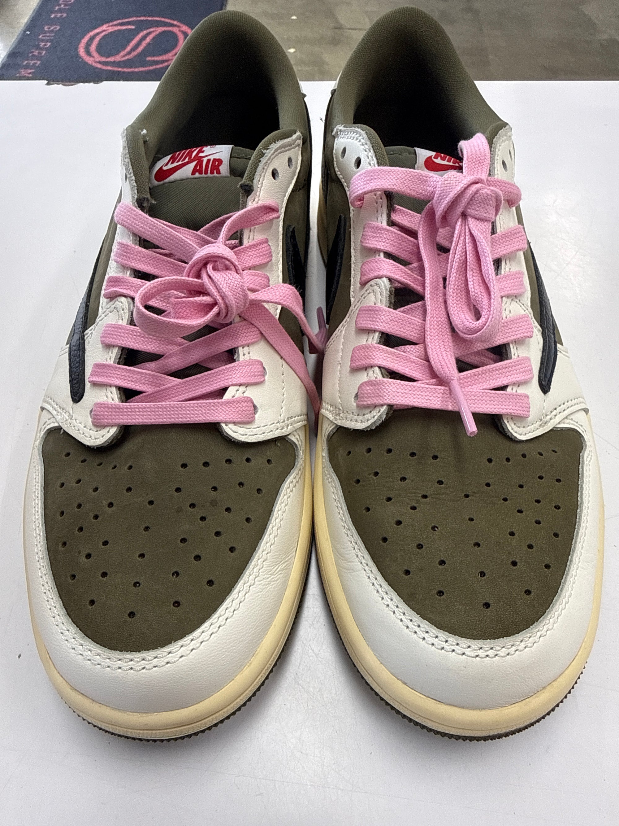 AIR JORDAN 1 LOW TRAVIS SCOTT MEDIUM OLIVE - SIZE 9.5 (WORN)