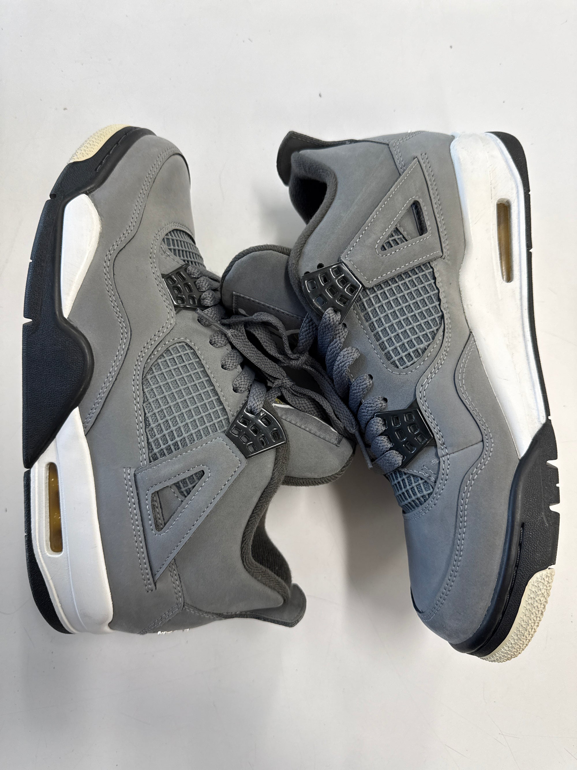 AIR JORDAN 4 COOL GREY 2019 - SIZE 8.5 (WORN)