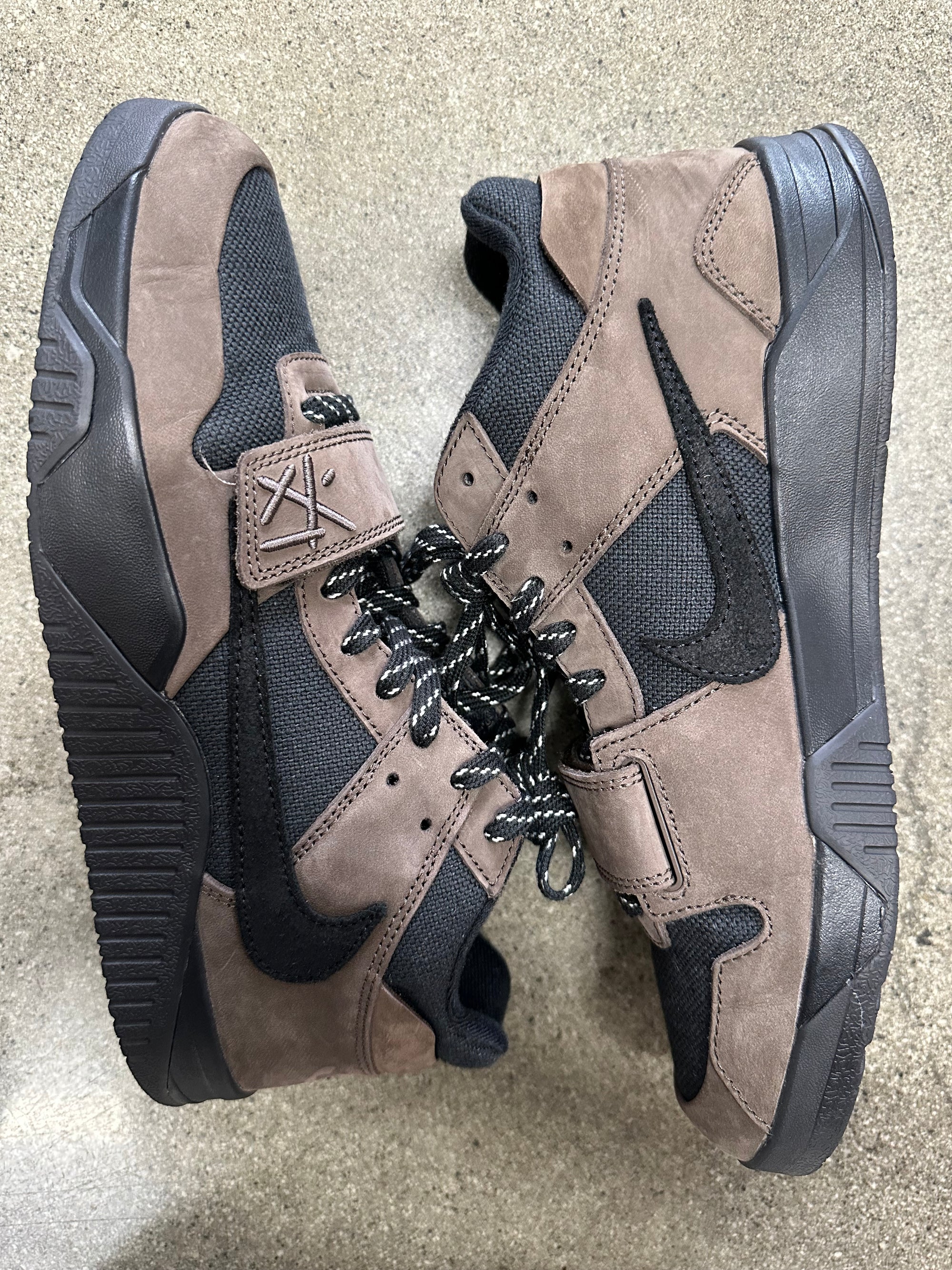 JUMPMAN JACK TRAVIS SCOTT DARK MOCHA - SIZE 12 (WORN)