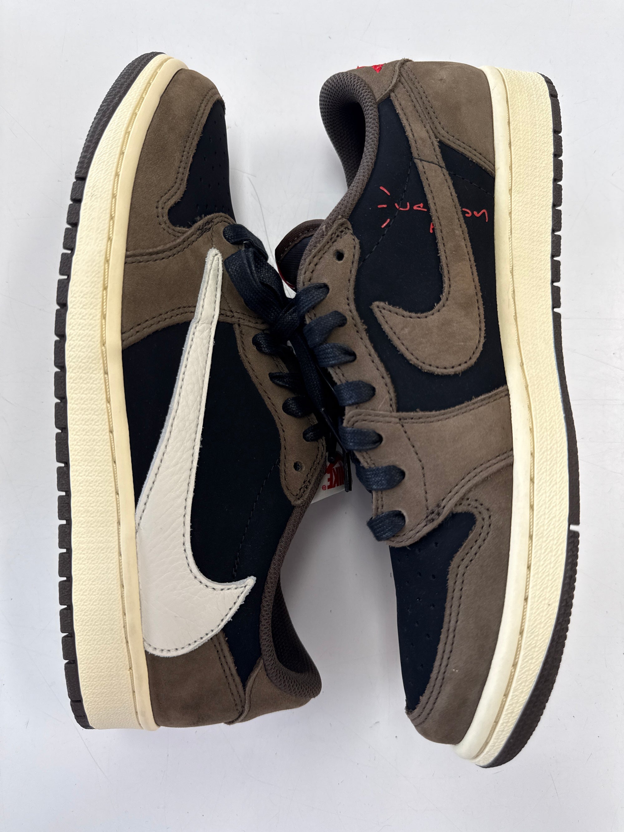 AIR JORDAN 1 LOW TRAVIS SCOTT MOCHA - SIZE 9.5 (WORN ONCE)