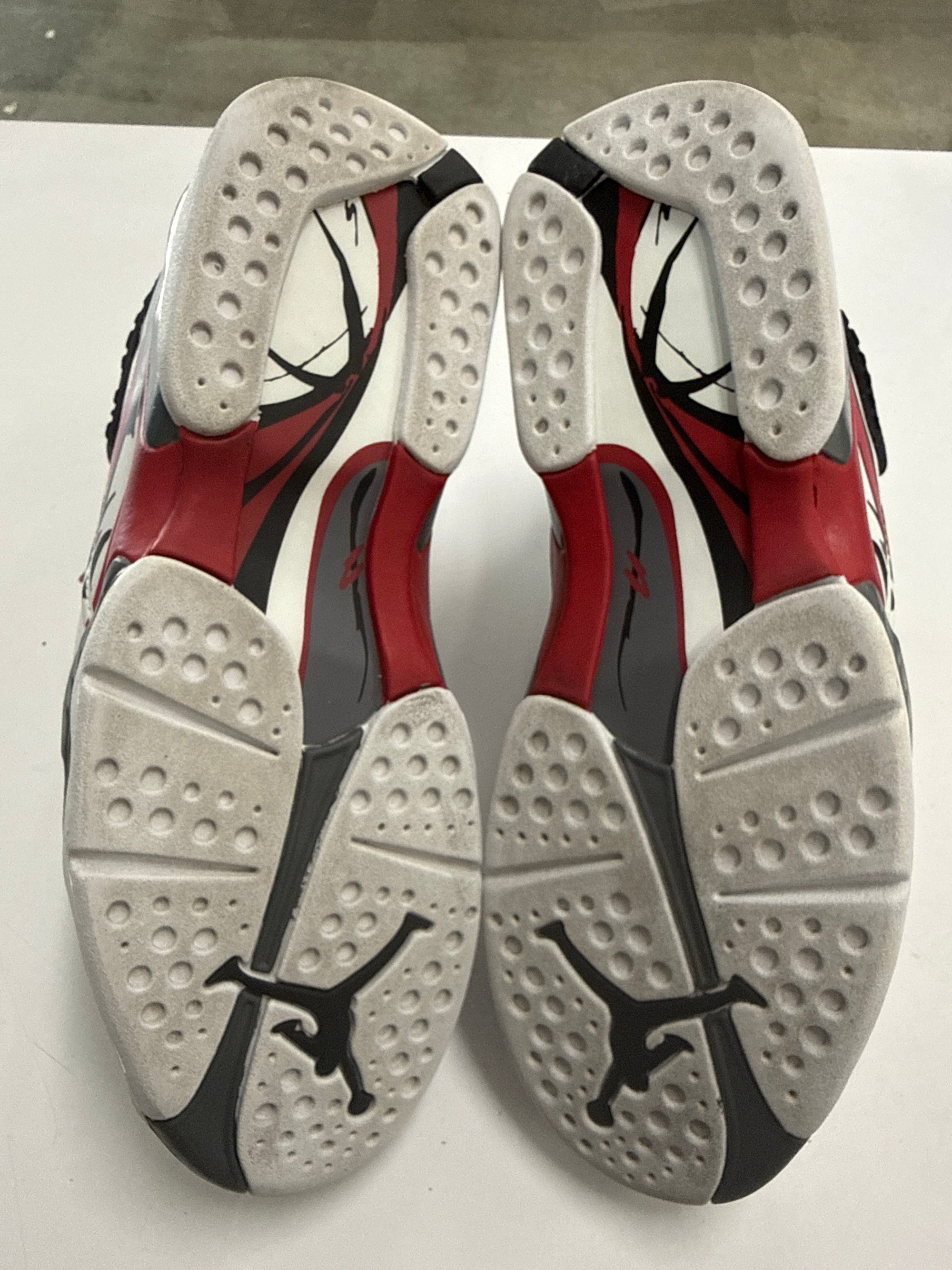 AIR JORDAN 8 BUGS BUNNY 2013 - SIZE 10.5 (WORN)