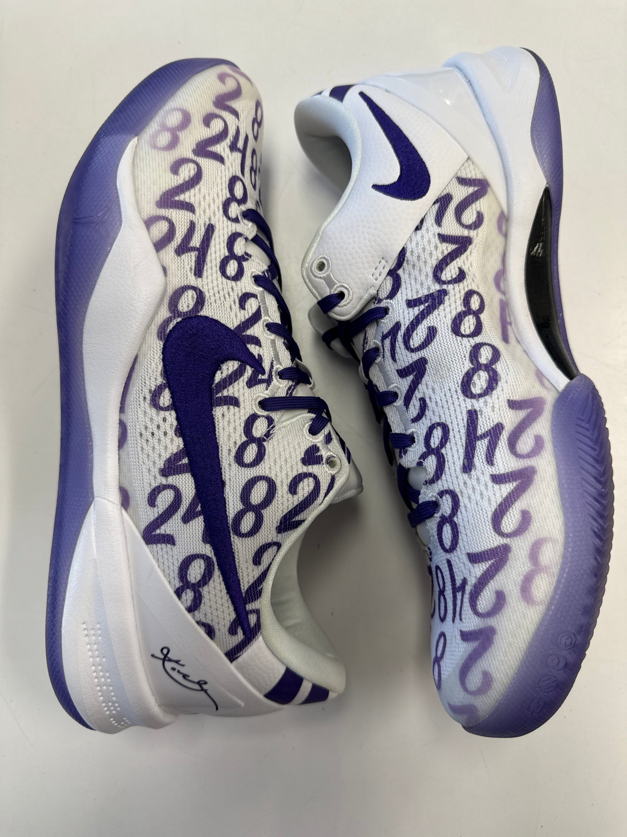 KOBE 8 PROTRO COURT PURPLE - SIZE 9.5 (WORN)