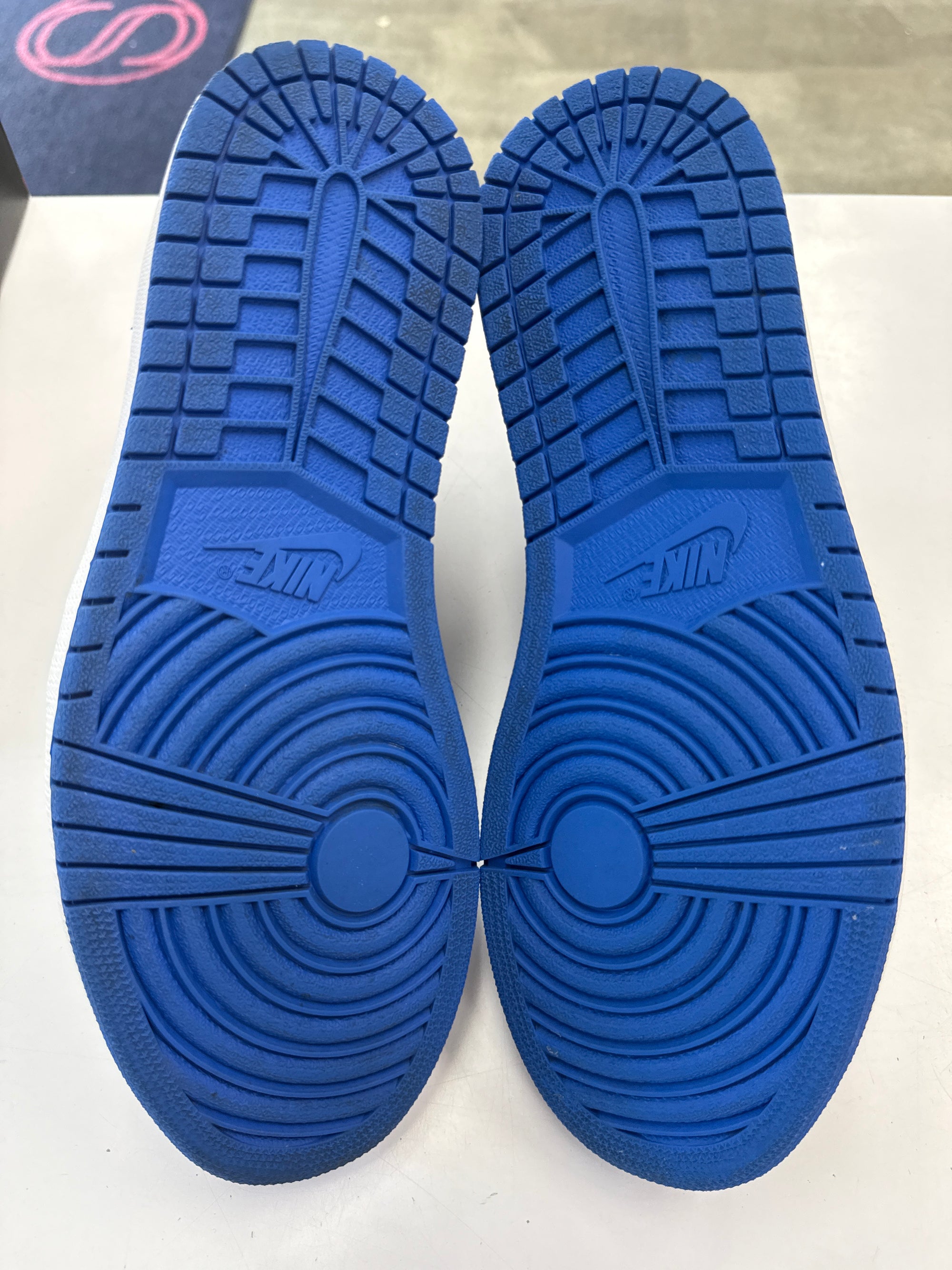 AIR JORDAN 1 ROYAL HIGH 2017 - SIZE 10.5 (WORN)