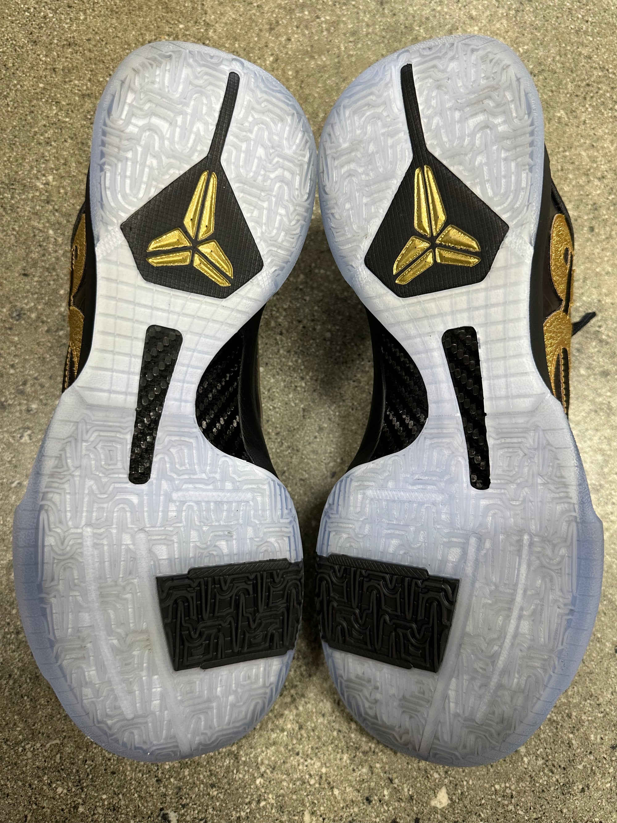 KOBE 5 PROTRO - SIZE 11.5 (WORN)