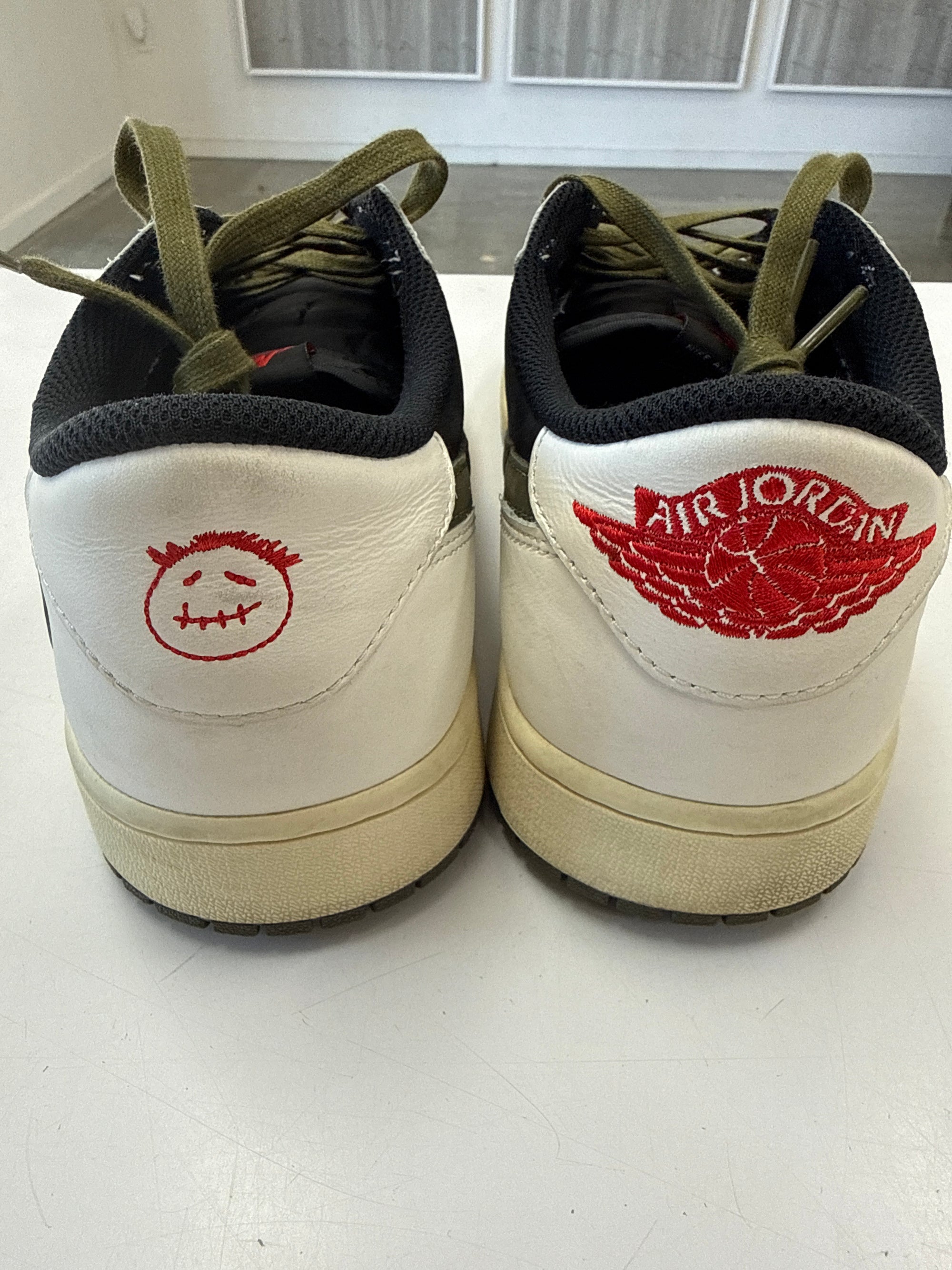 WMNS AIR JORDAN 1 LOW OLIVE - SIZE W13.5 M12 (WORN)