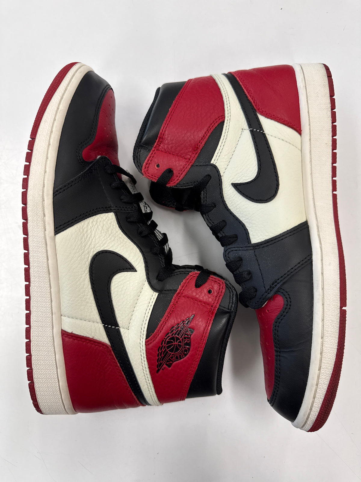 AIR JORDAN 1 HIGH BRED TOE - SIZE 11 (WORN)