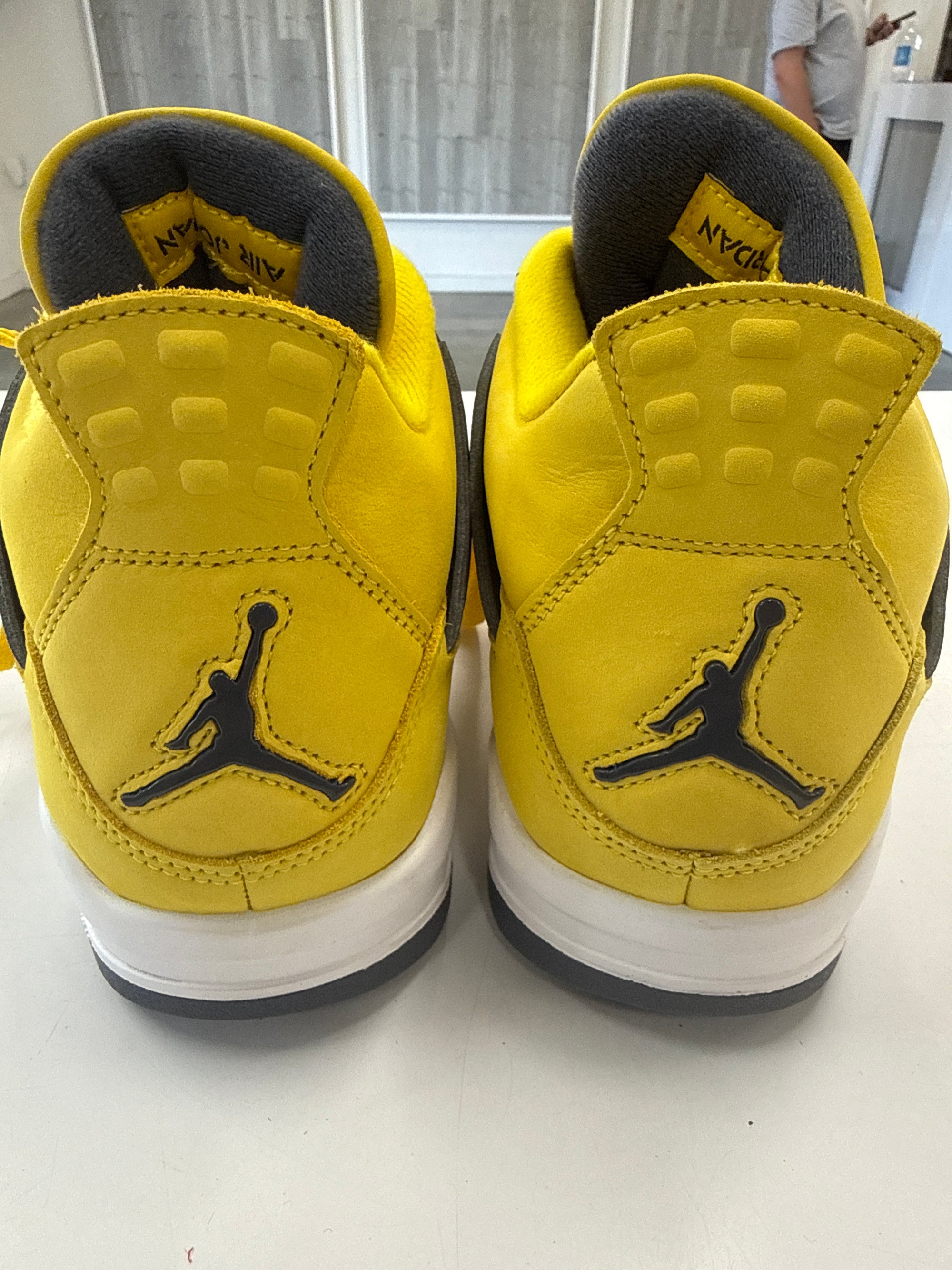 AIR JORDAN 4 LIGHTNING - SIZE 10 (WORN)