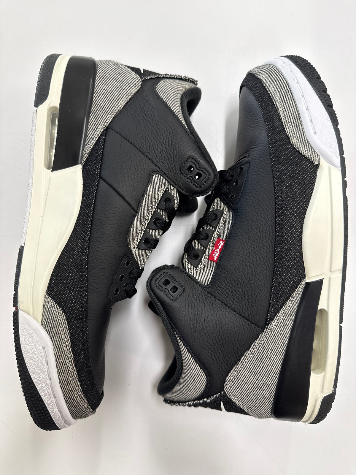 AIR JORDAN 3 LEVIS BLACK - SIZE 12 (WORN)