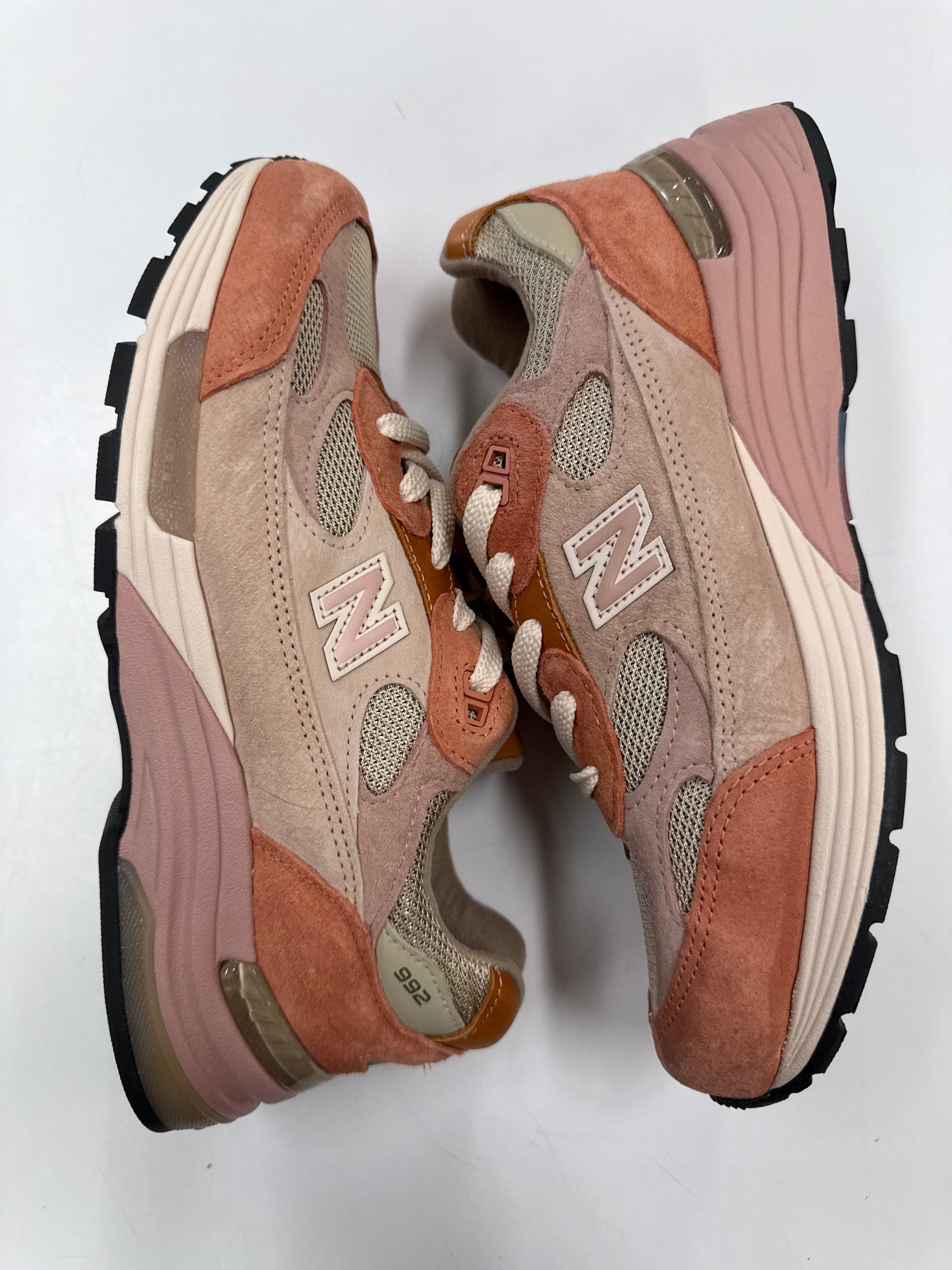 NEW BALANCE 992 JOE FRESHGOODS AGED WELL - SIZE 8.5 (WORN)