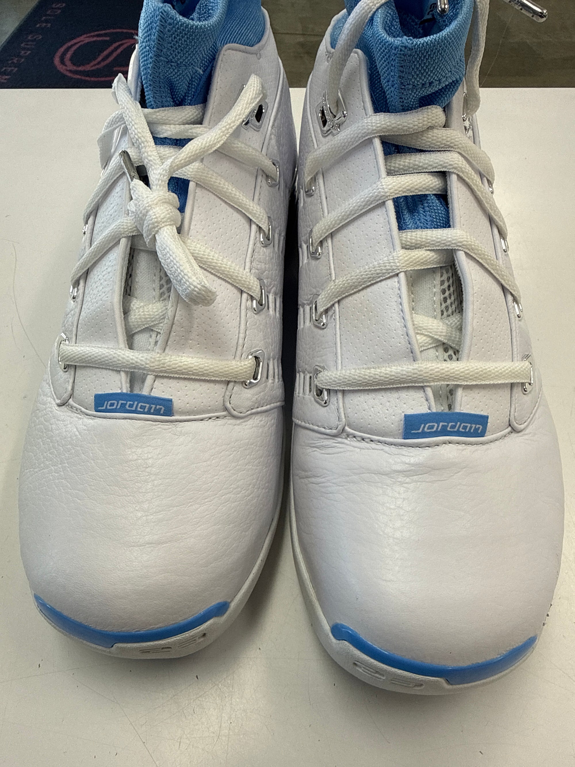 AIR JORDAN 17 UNIVERSITY BLUE 2024 - SIZE 11 (WORN) - SCRATCH ON TOE BOX / COMES IN SUITCASE