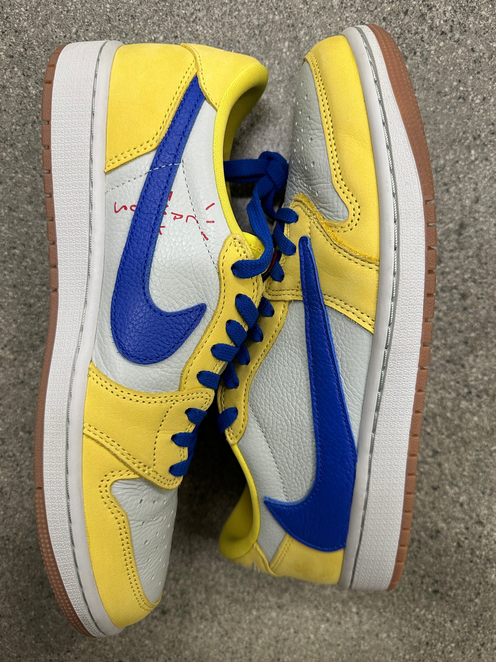 WMNS AIR JORDAN 1 LOW TRAVIS SCOTT CANARY - SIZE W11 M9.5 (WORN) (SUPER CLEAN)