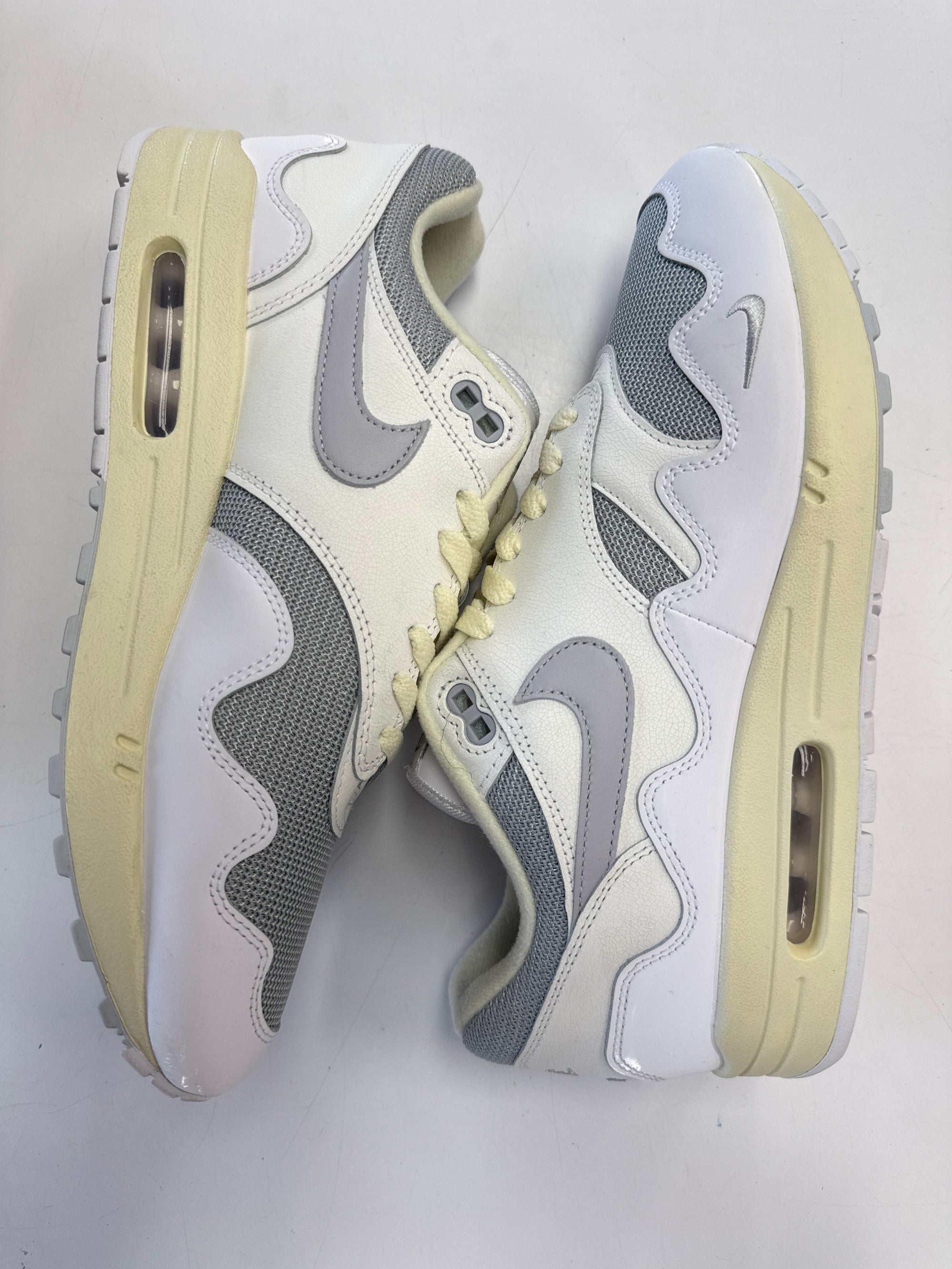 AIR MAX 1 PATTA WAVES WHITE - SIZE 10.5 (WORN)