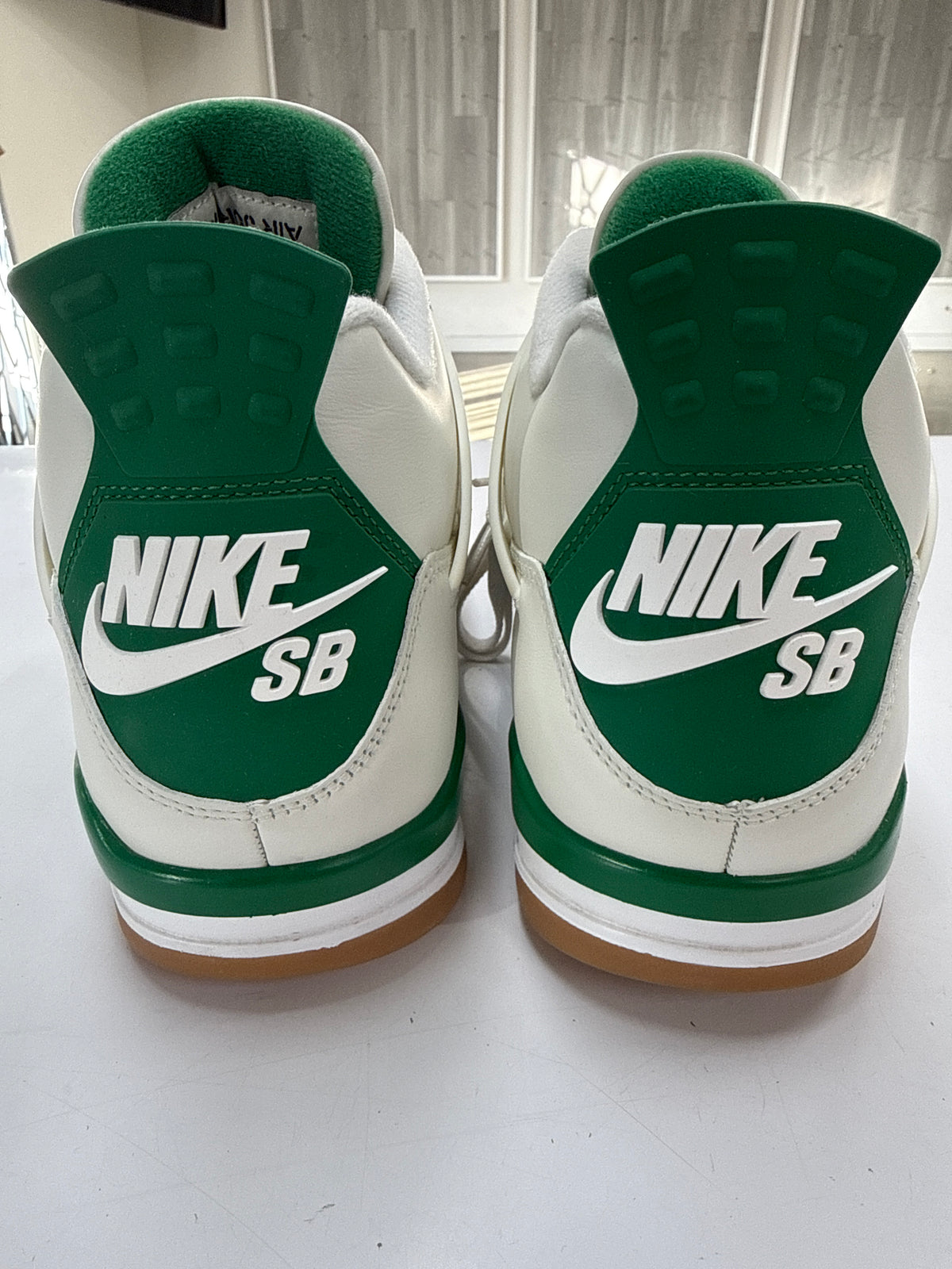 AIR JORDAN 4 SB PINE GREEN - SIZE 12 (WORN) - SUPER CLEAN
