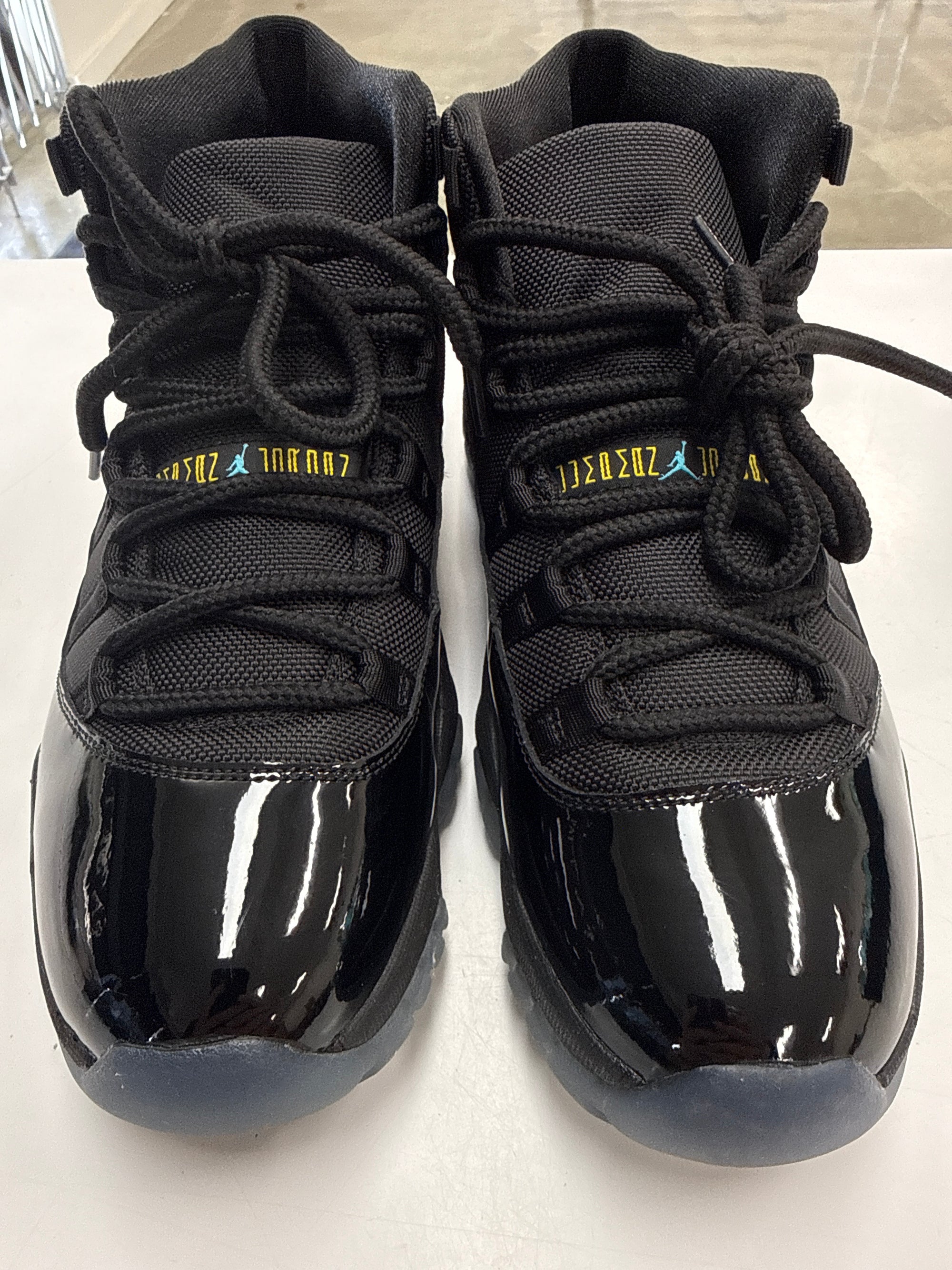 AIR JORDAN 11 GAMMA 2013 - SIZE 10.5 (WORN)