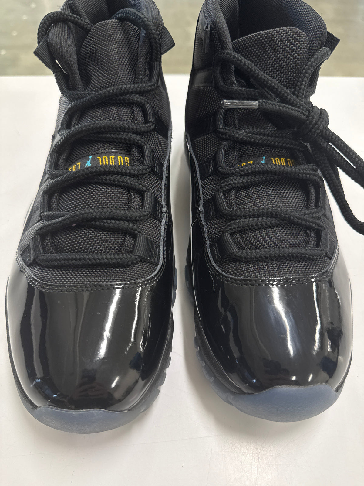 AIR JORDAN 11 GAMMA 2025 - SIZE 10 (WORN)