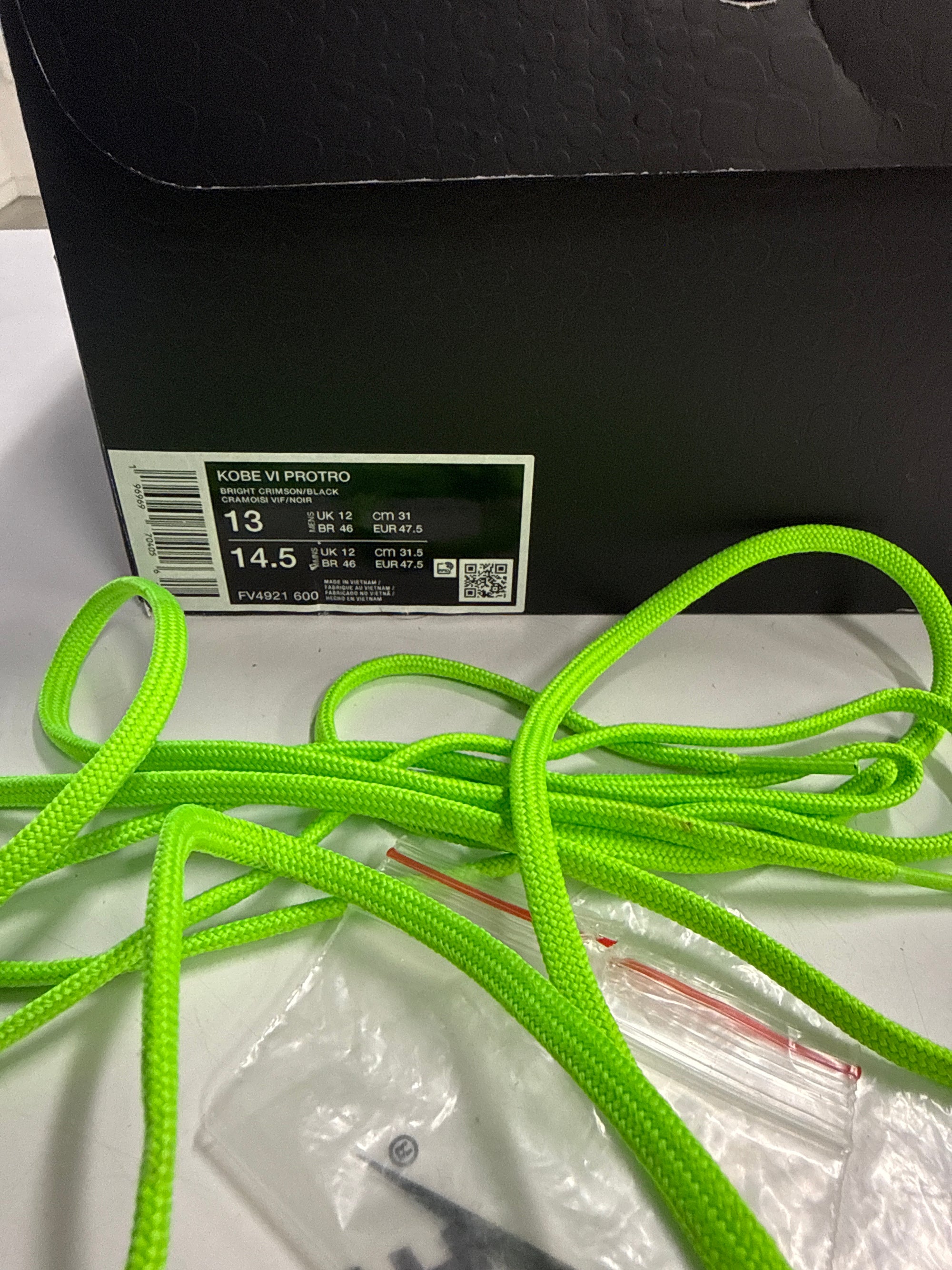 KOBE 6 PROTRO REVERSE GRINCH - SIZE 13 (WORN)