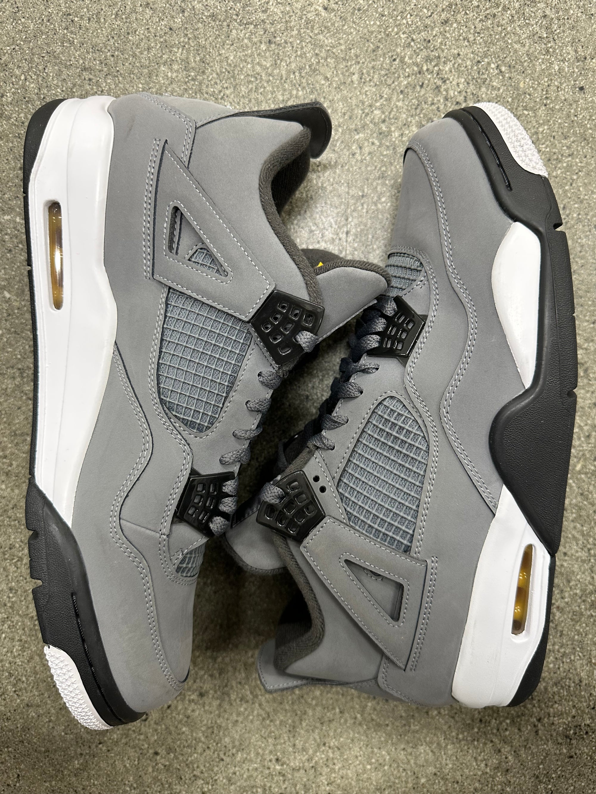 AIR JORDAN 4 COOL GREY - SIZE 13 (WORN) (SUPER CLEAN)