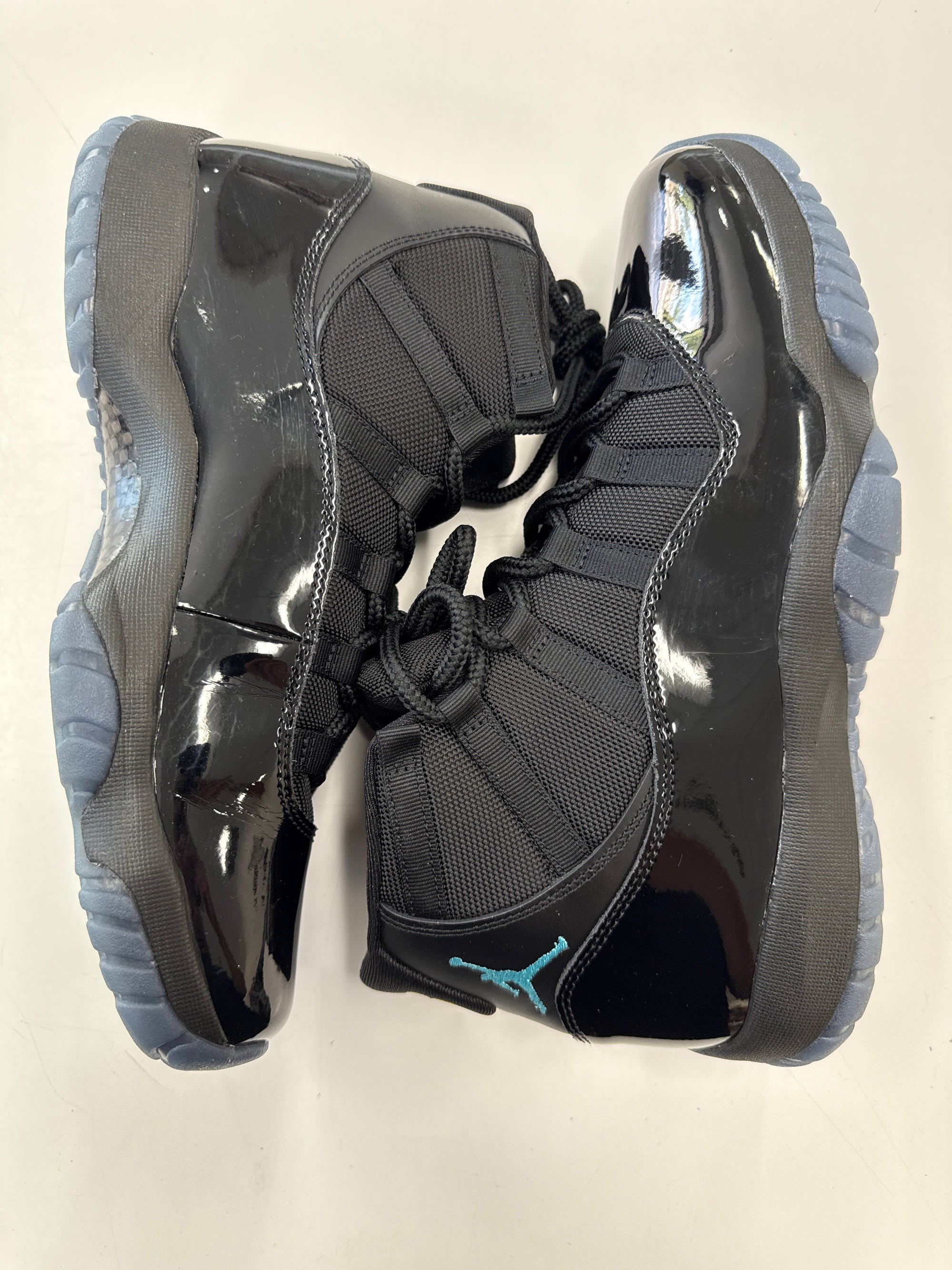 AIR JORDAN 11 GAMMA 2025 - SIZE 11 (WORN)