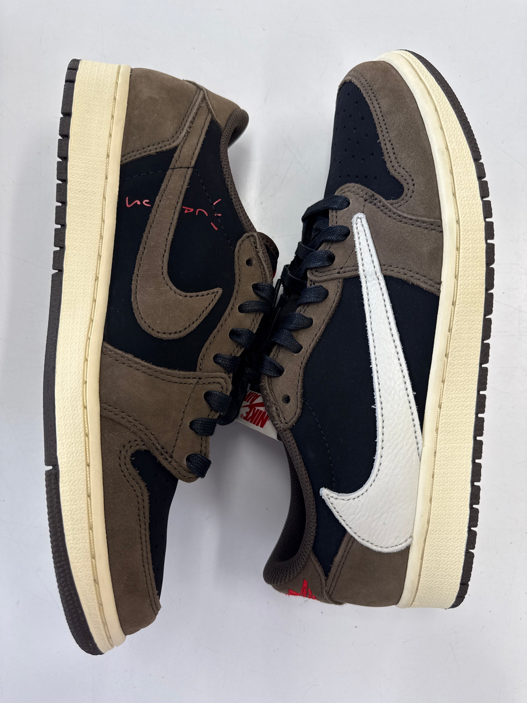 AIR JORDAN 1 LOW TRAVIS SCOTT MOCHA - SIZE 9.5 (WORN ONCE)