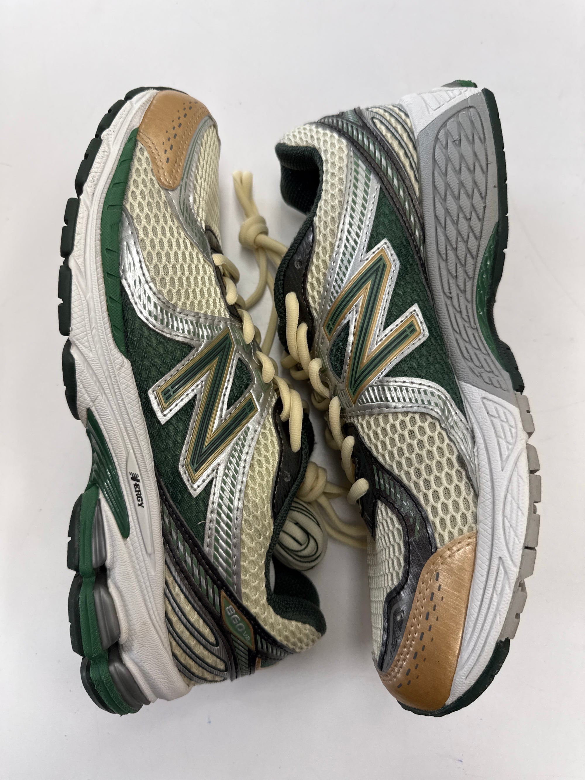 NEW BALANCE AIME LEON DORE 860 V2 GREEN - SIZE 8.5 (WORN)